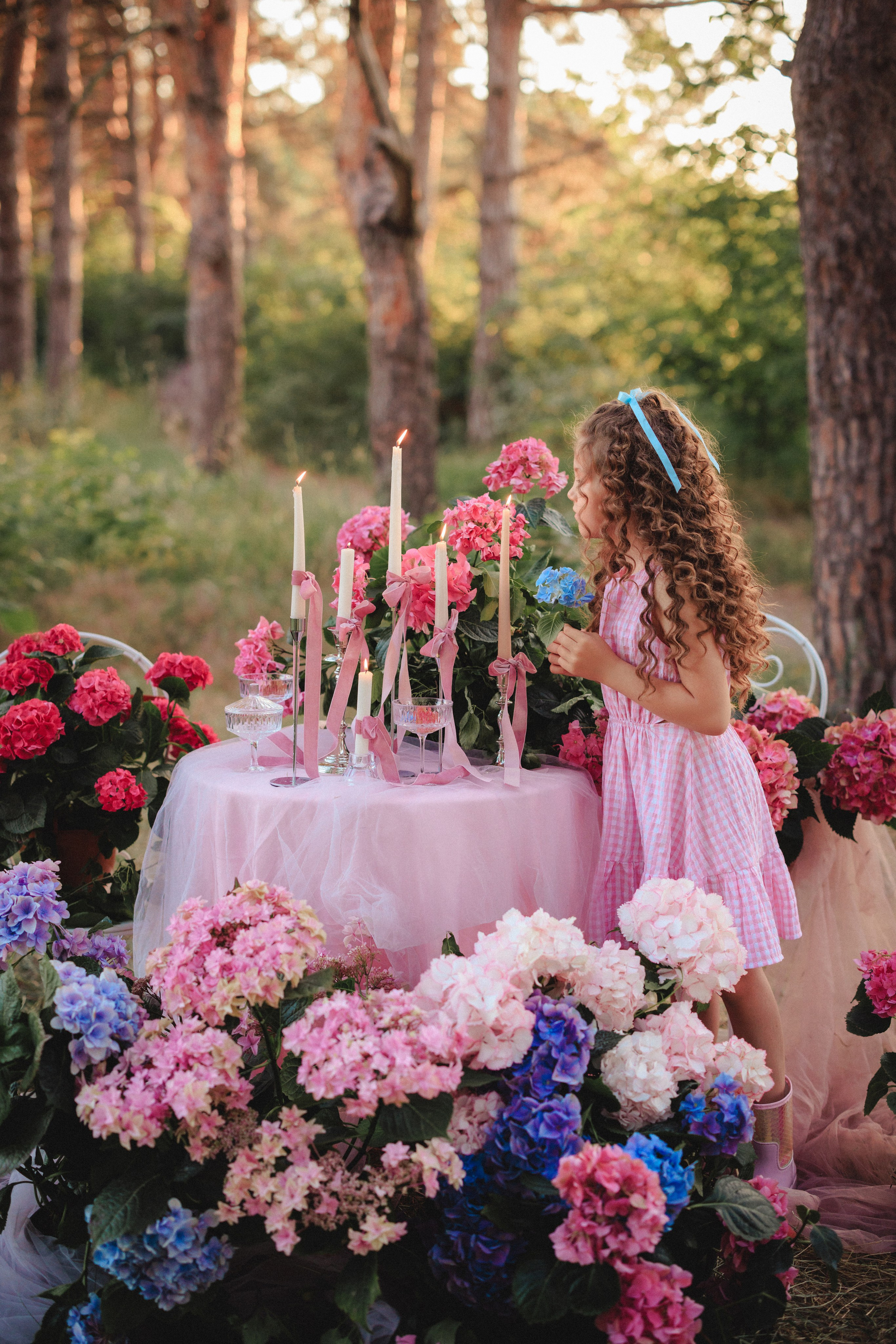 Цветочная фотосессия в лесу. Семейный и детский фотограф в Краснодаре Анна Трашкова