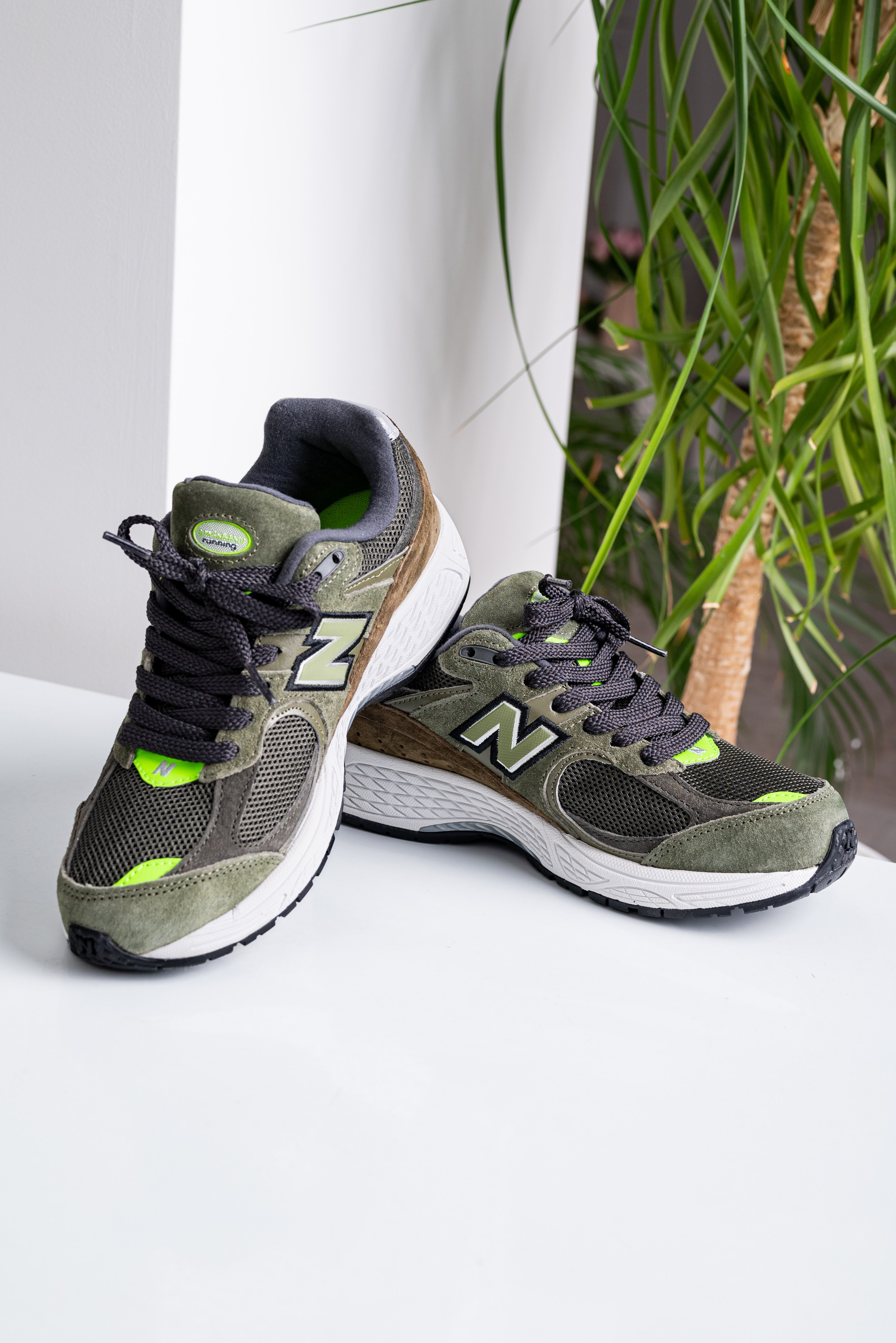 Кроссовки. Предметный фотограф, фото для маркетплейсов Пятигорск, КМВ