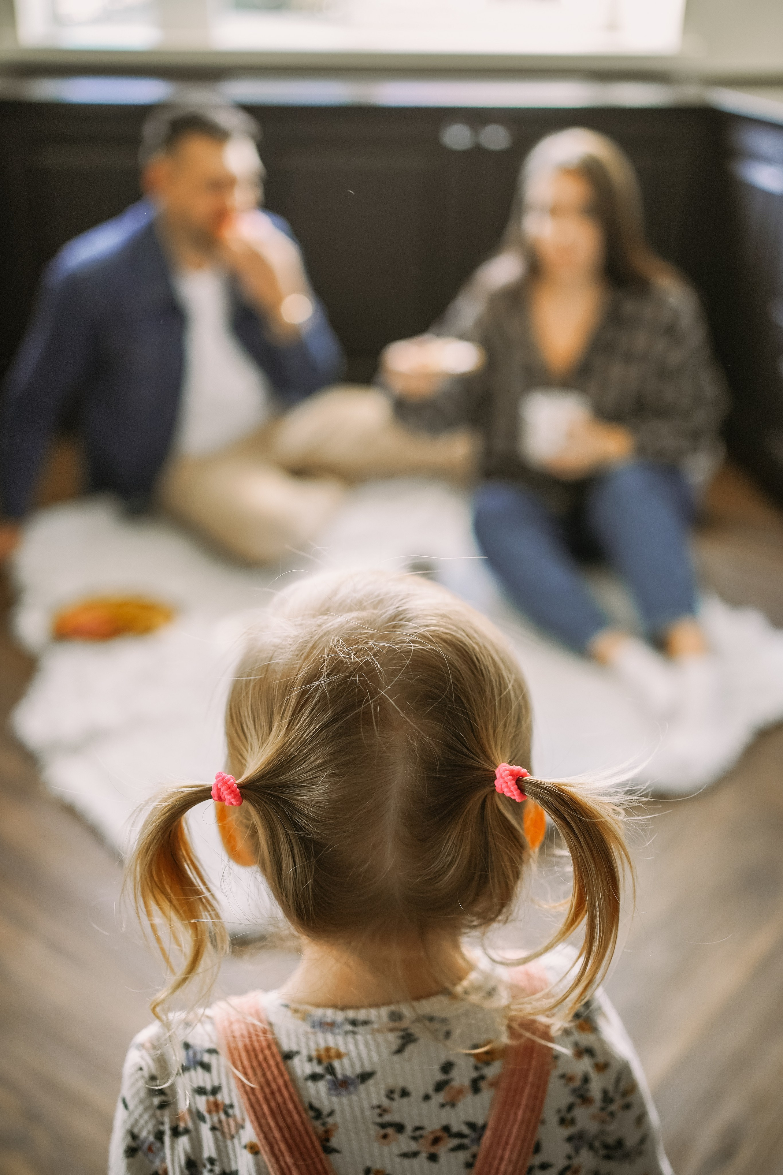 Карина, Андрей, Эмили. Главная