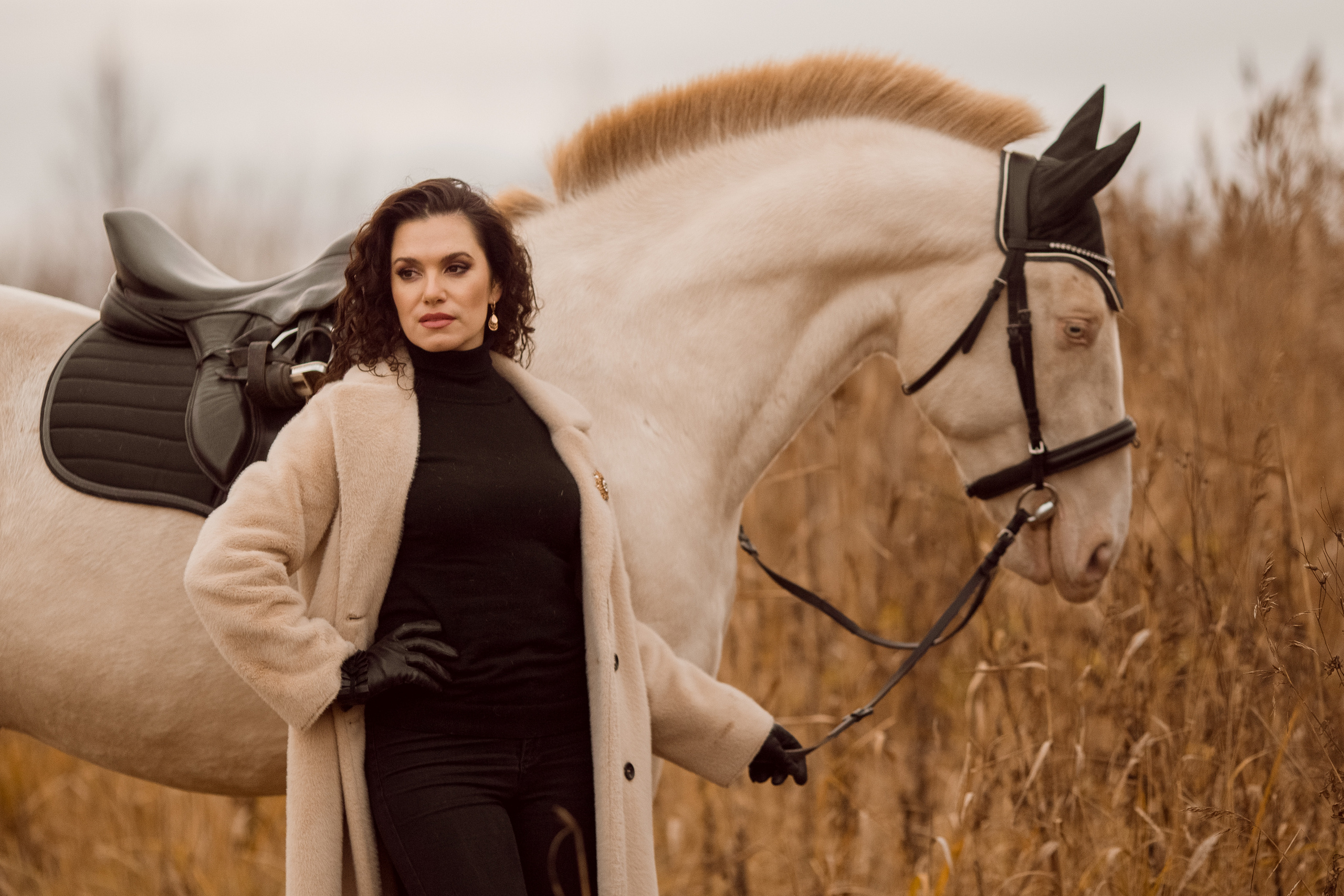 Осенняя фотосессия с изабелловой лошадью