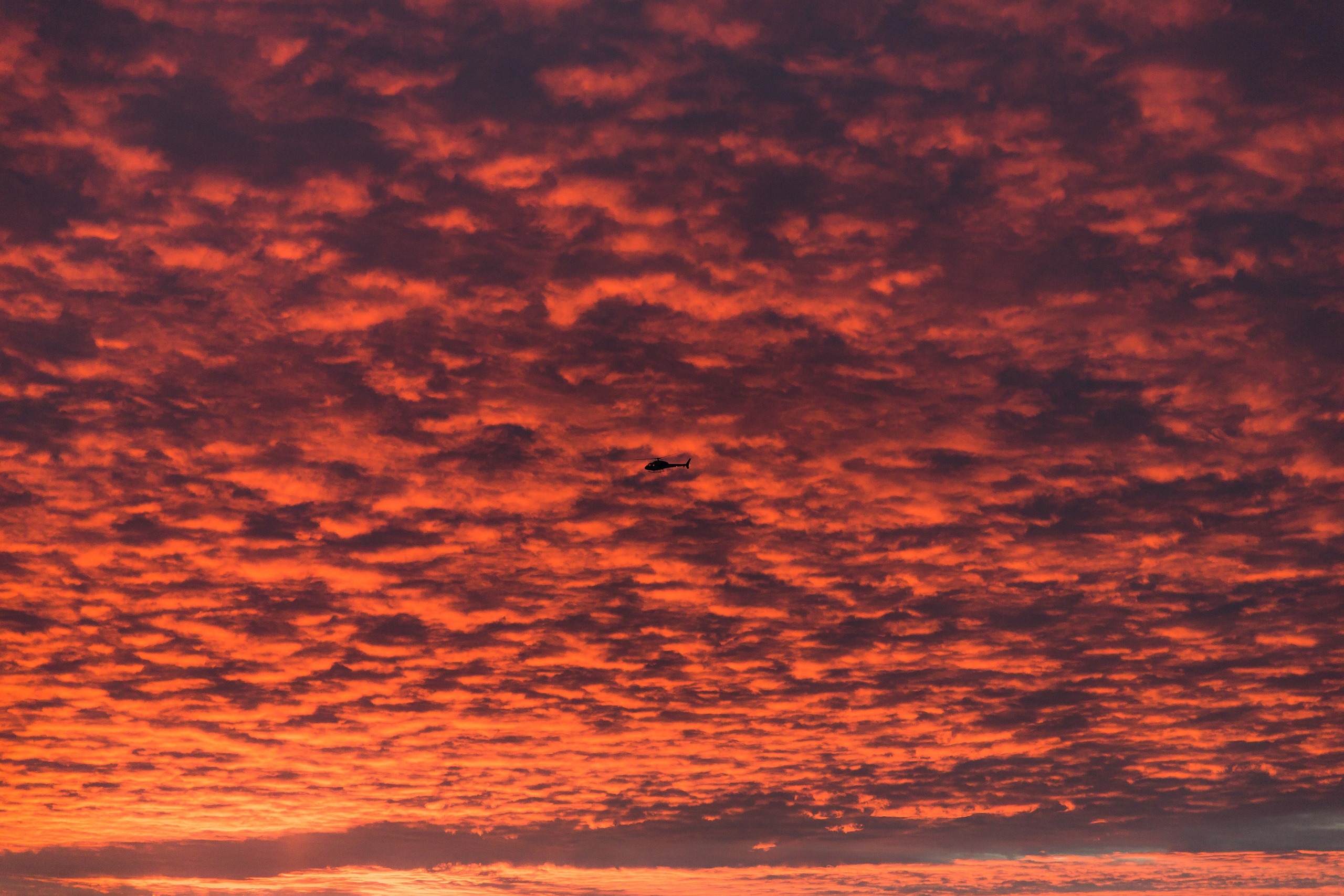 Идеи для фотосессии в СПб: Финский залив на закате (портреты)