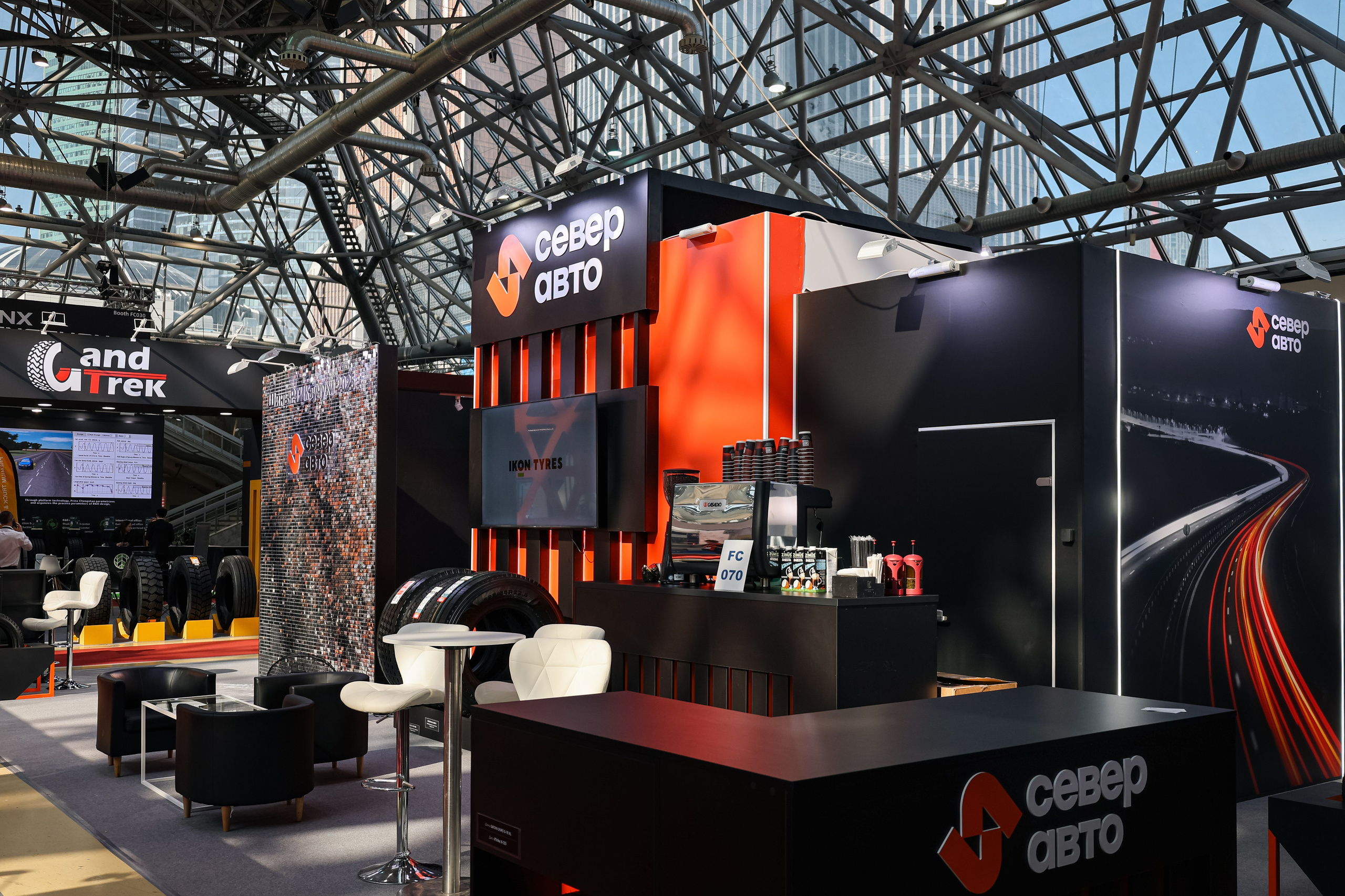 Север Авто, Выставка Экспоцентр. Фотограф и видеограф Анна Домашенко