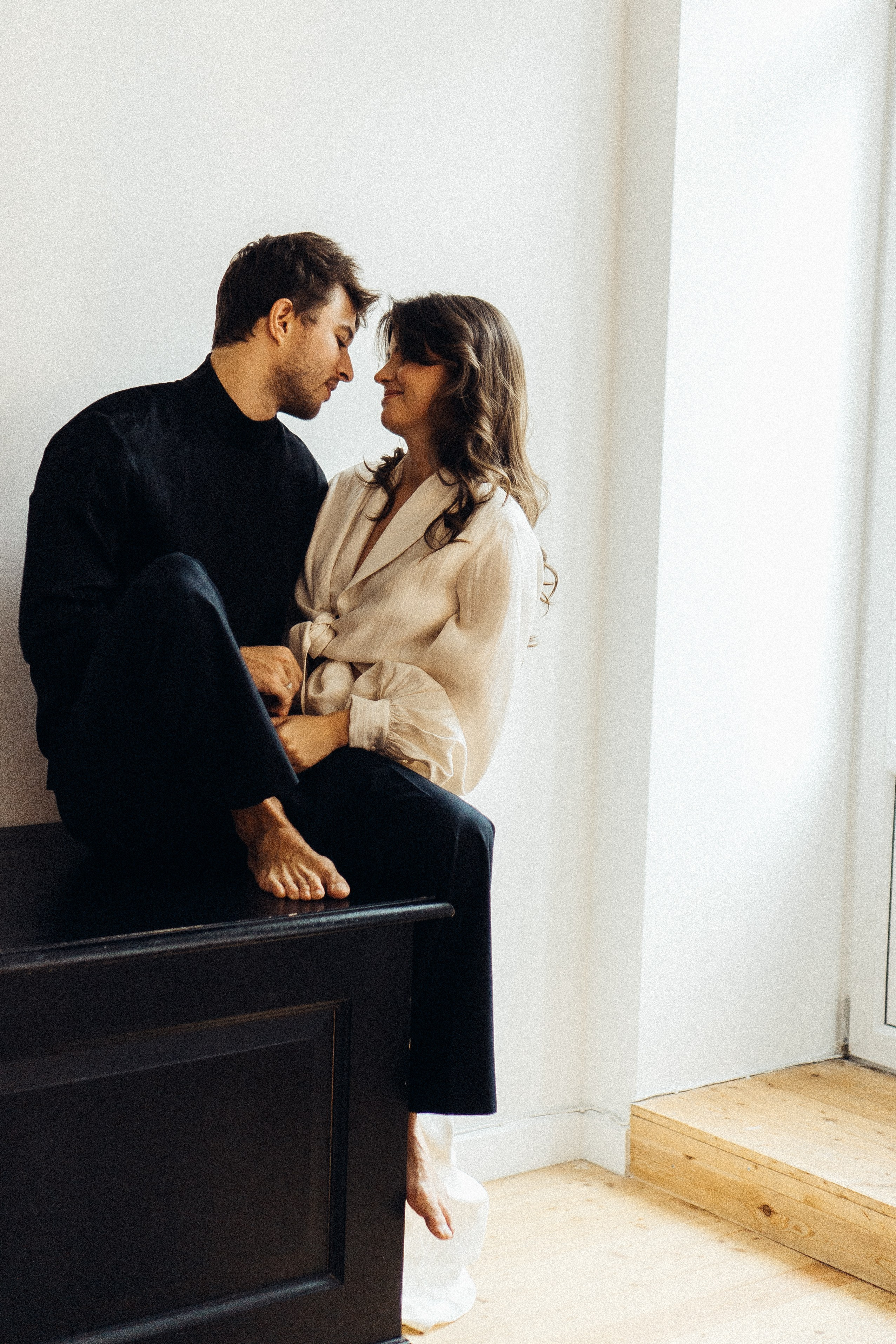 УТРО ЖЕНИХА И НЕВЕСТЫ В ПИТЕРСКОЙ КВАРТИРЕ И СЬЕМКА С СВАДЕБНЫХ ОБРАЗАХ. Профессиональный фотограф, Санкт-Петербург — Виктория Богомолова