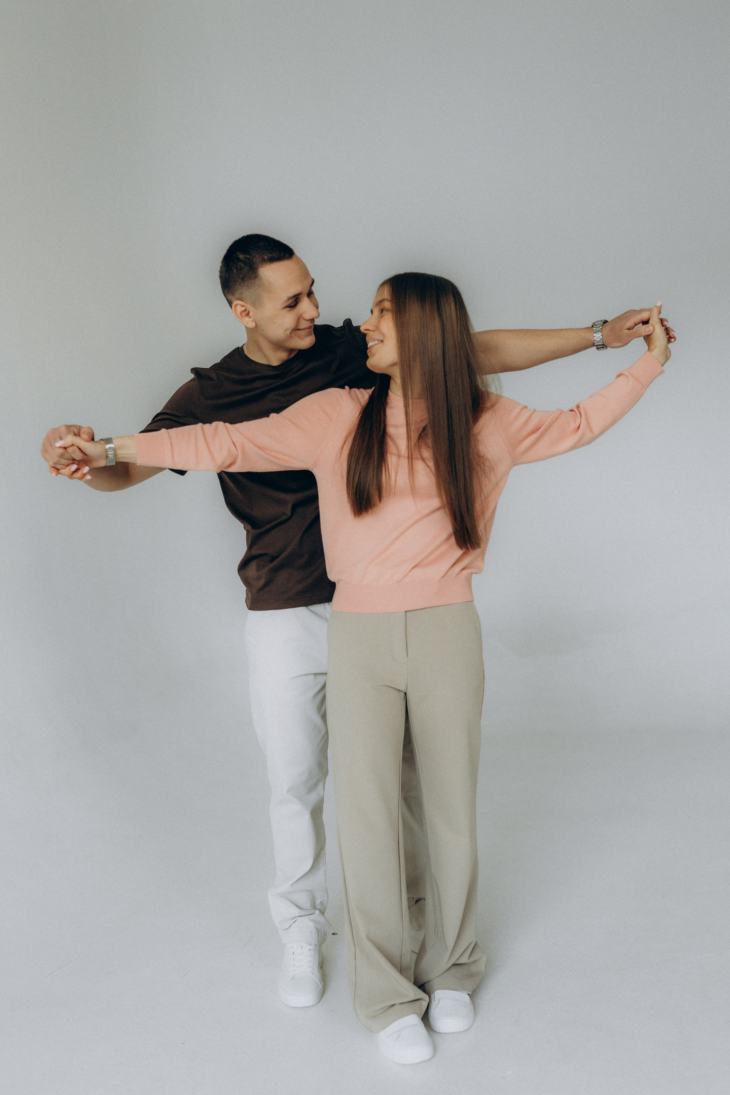 Семейная съёмка на циклораме. Фотограф НОГИНСК, Москва, Анастасия Белая