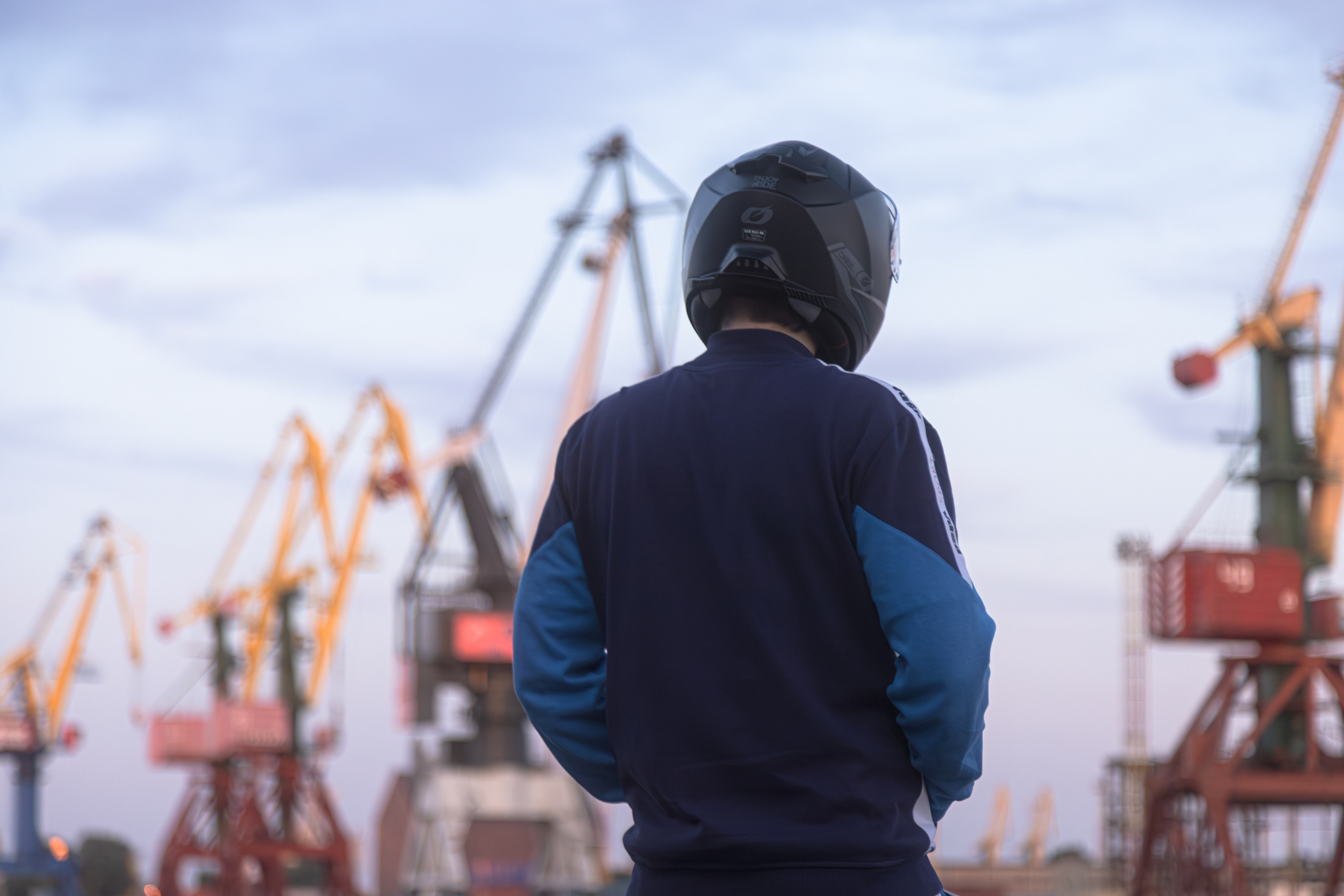 Daniil R. — Digital Noise —