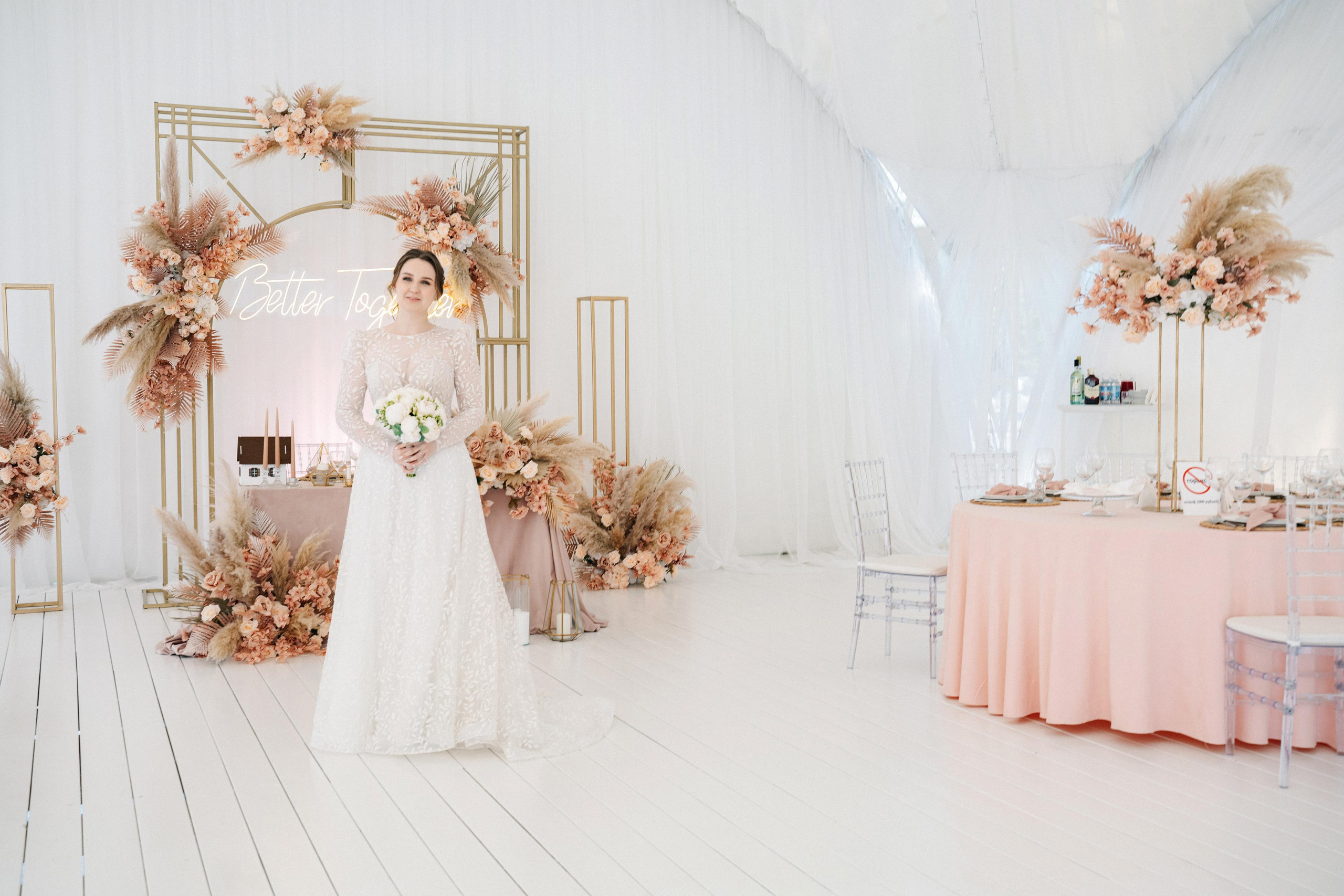 Свадебная фотосессия для Влады и Юрия в отеле Милан