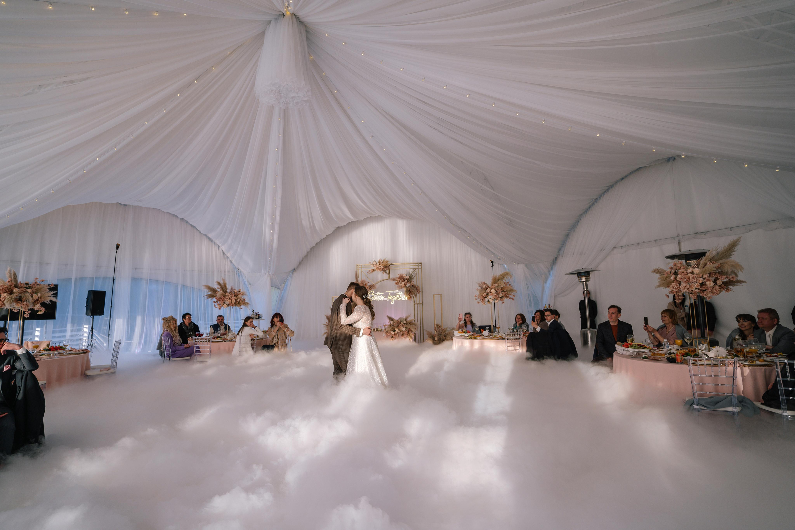 Свадебная фотосессия для Влады и Юрия в отеле Милан