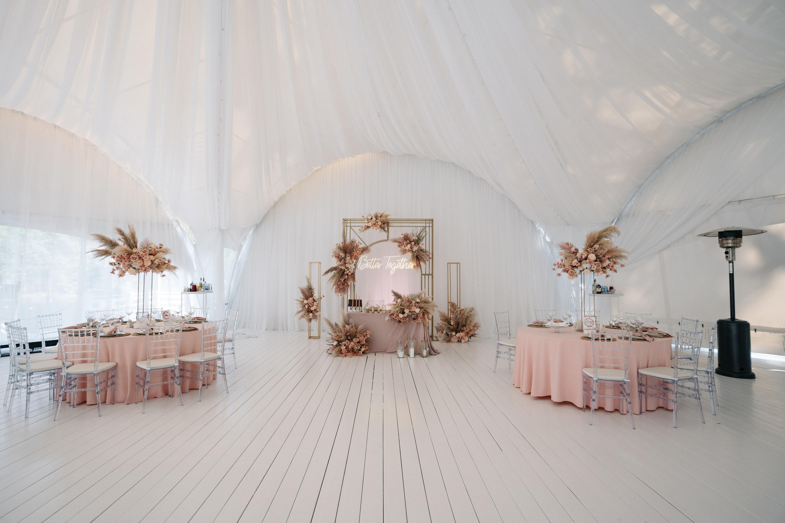 Свадебная фотосессия для Влады и Юрия в отеле Милан