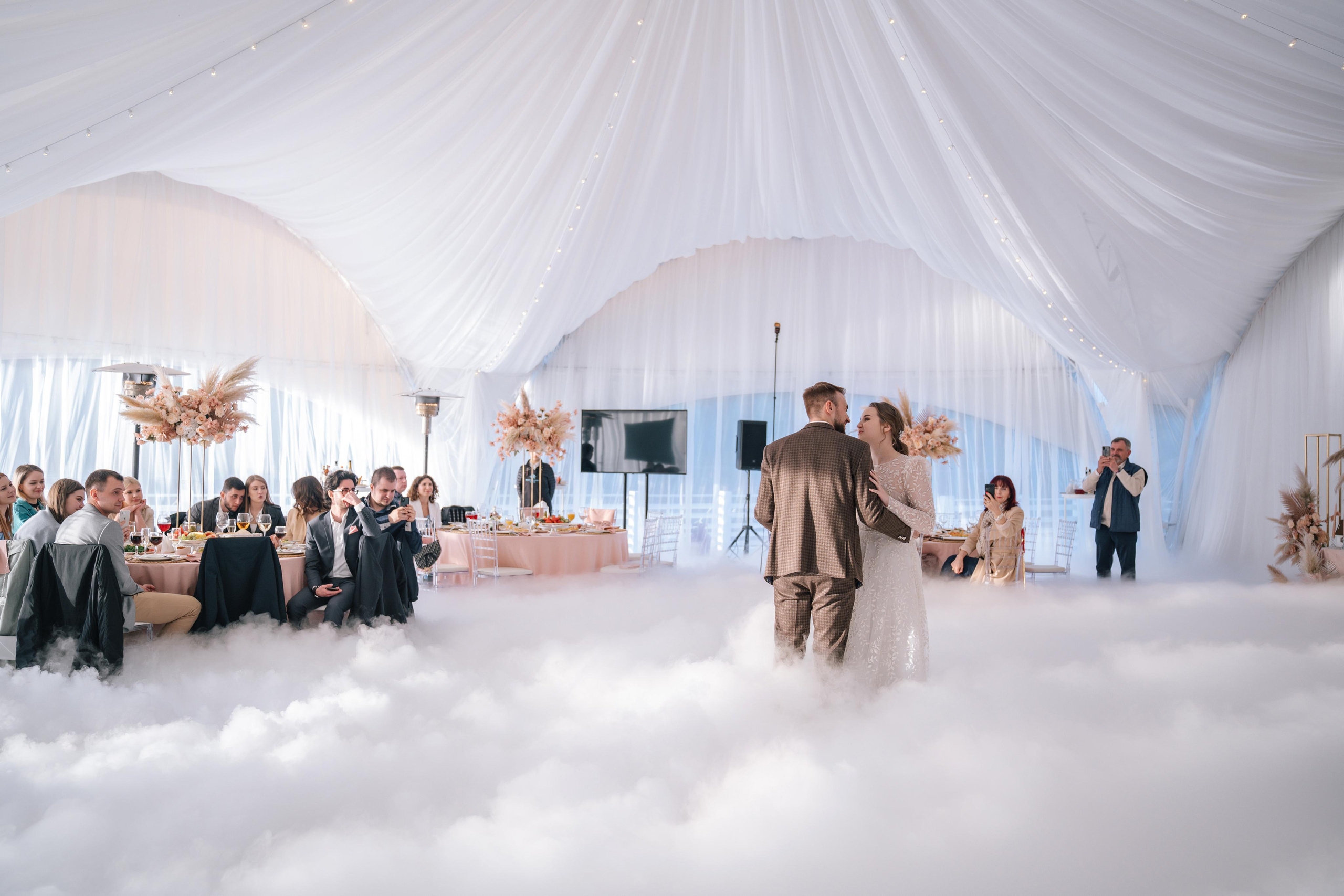 Свадебная фотосессия для Влады и Юрия в отеле Милан