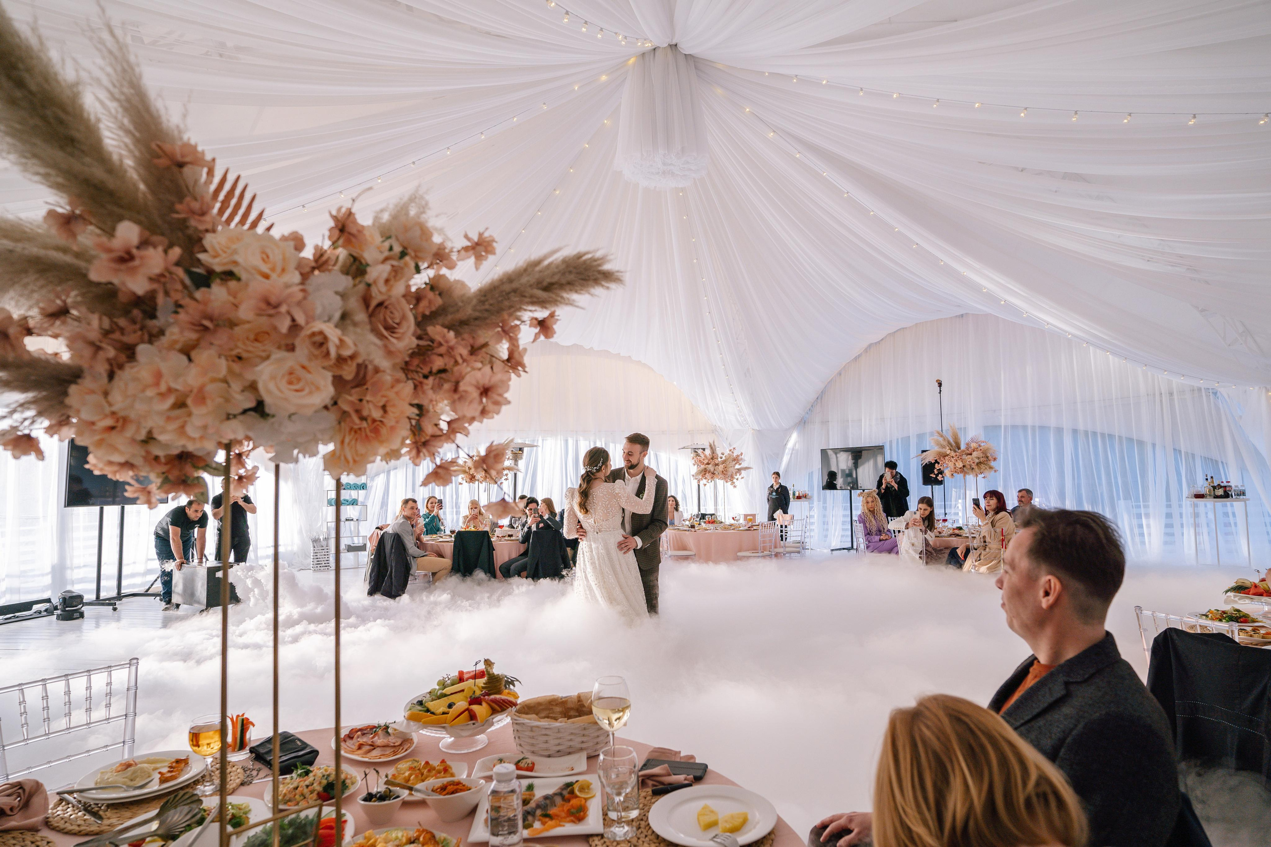 Свадебная фотосессия для Влады и Юрия в отеле Милан