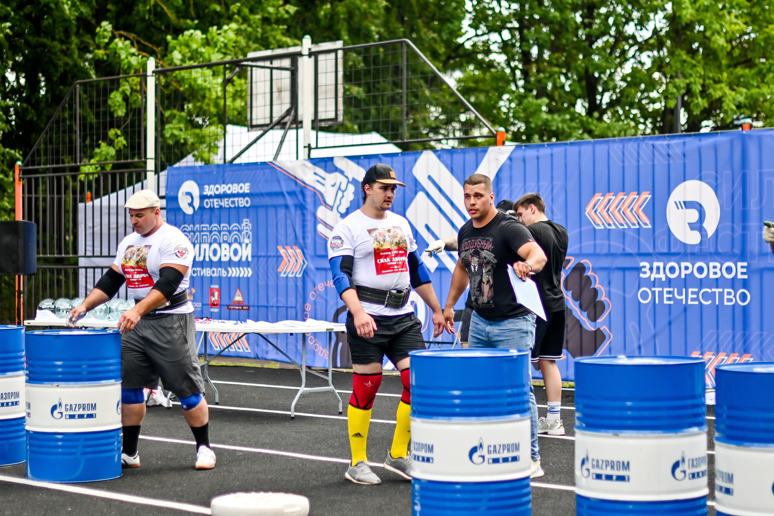 СТРОНГ. Фотограф для бизнесконтента, репортажей и семейного альбома в Москве