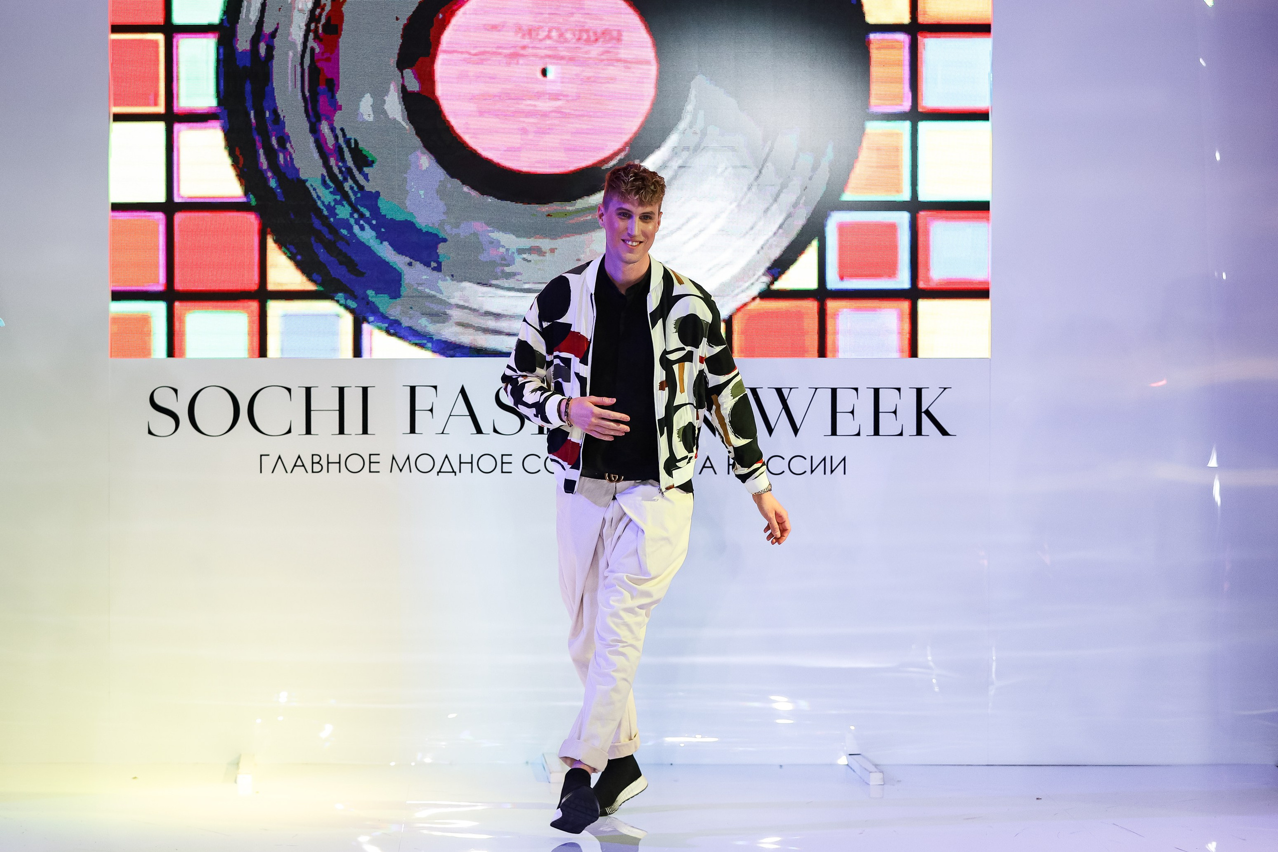 Неделя моды Сочи. Репортажный и fashion фотограф в Москве Сергей Бардин