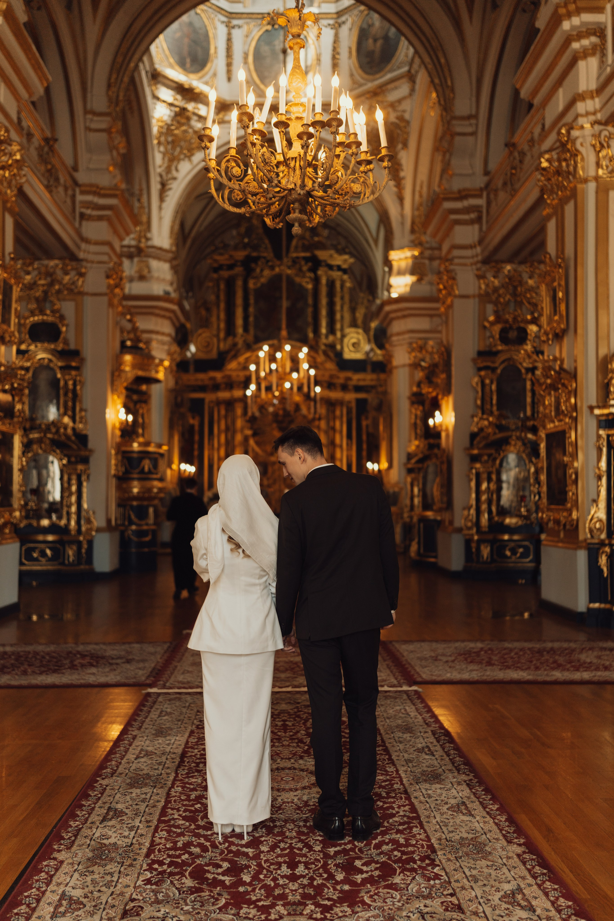 Иван и Мария. Hmliber — фотограф и контент-креатор из Петербурга