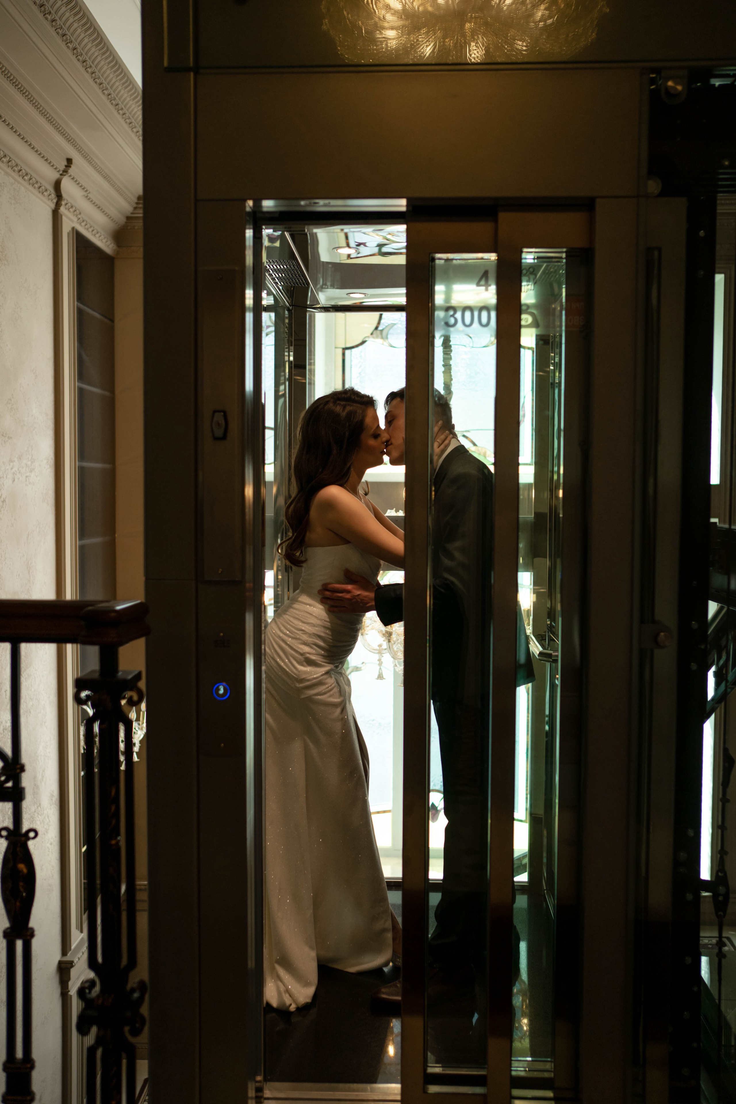 Настя и Дима: свадебная съемка в отеле. Фотограф в Иркутске