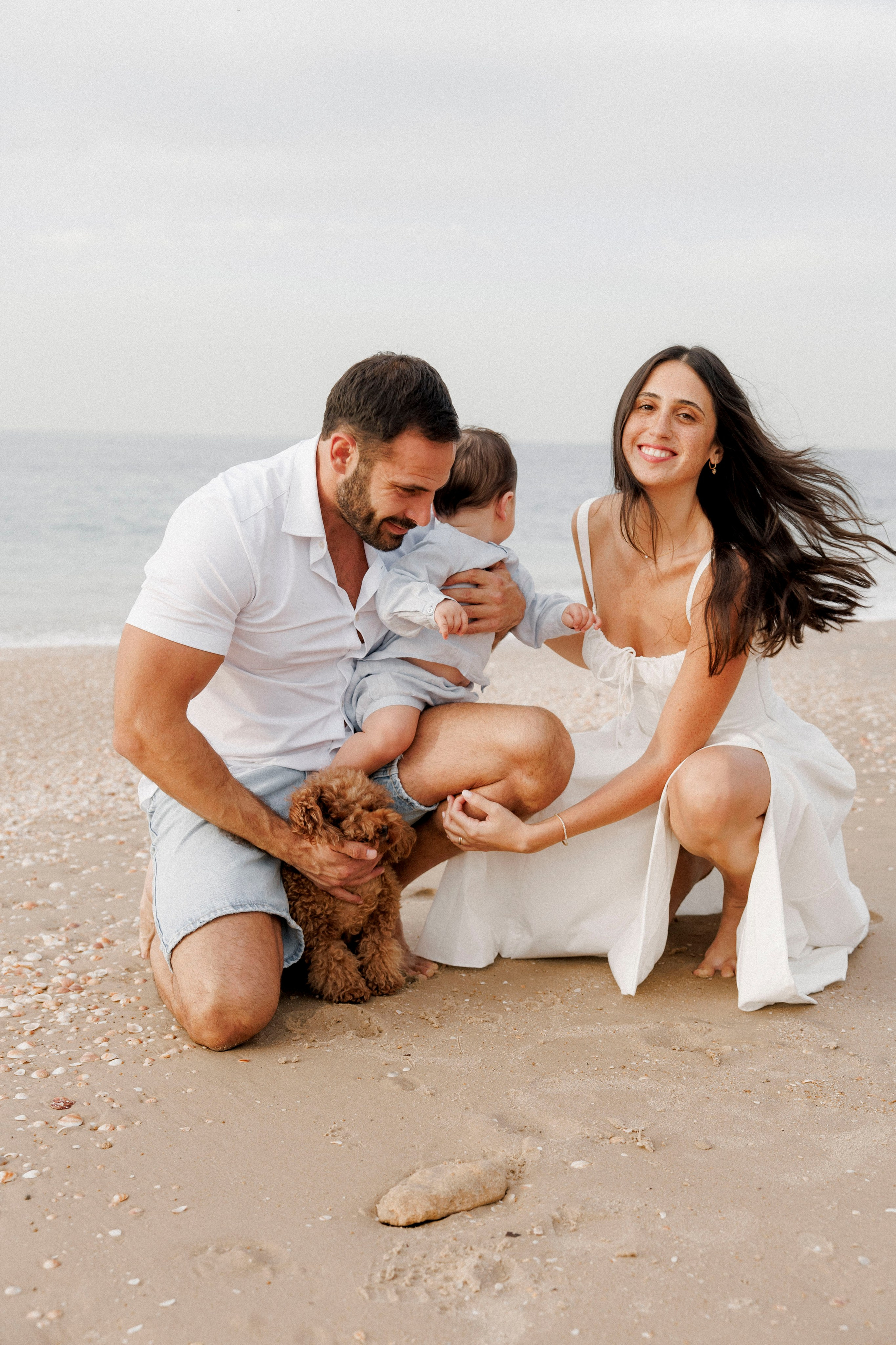 First year family photos near the sea. Главная