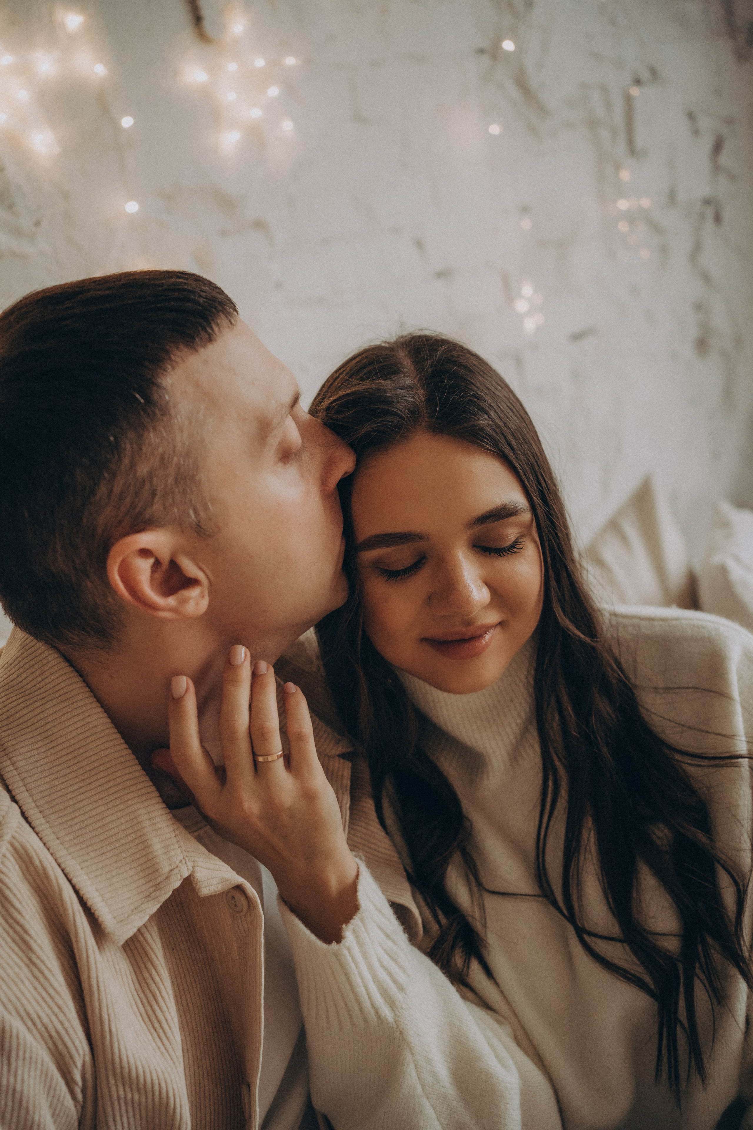 Любовь здесь. Главная