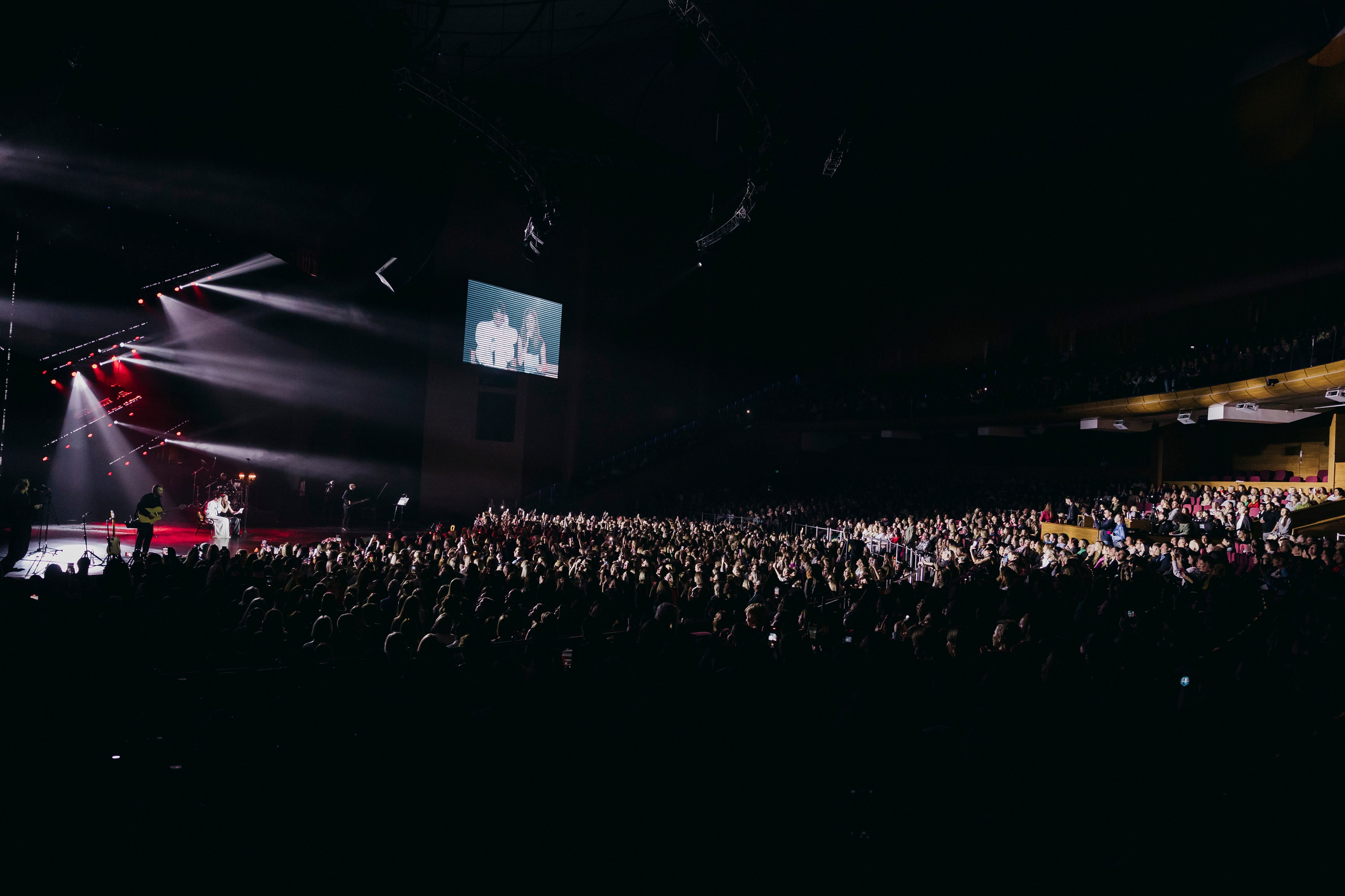 Ева Власова: «Танцуй вопреки», Crocus City Hall. «Птичка на проводе»: информационный портал в Москве