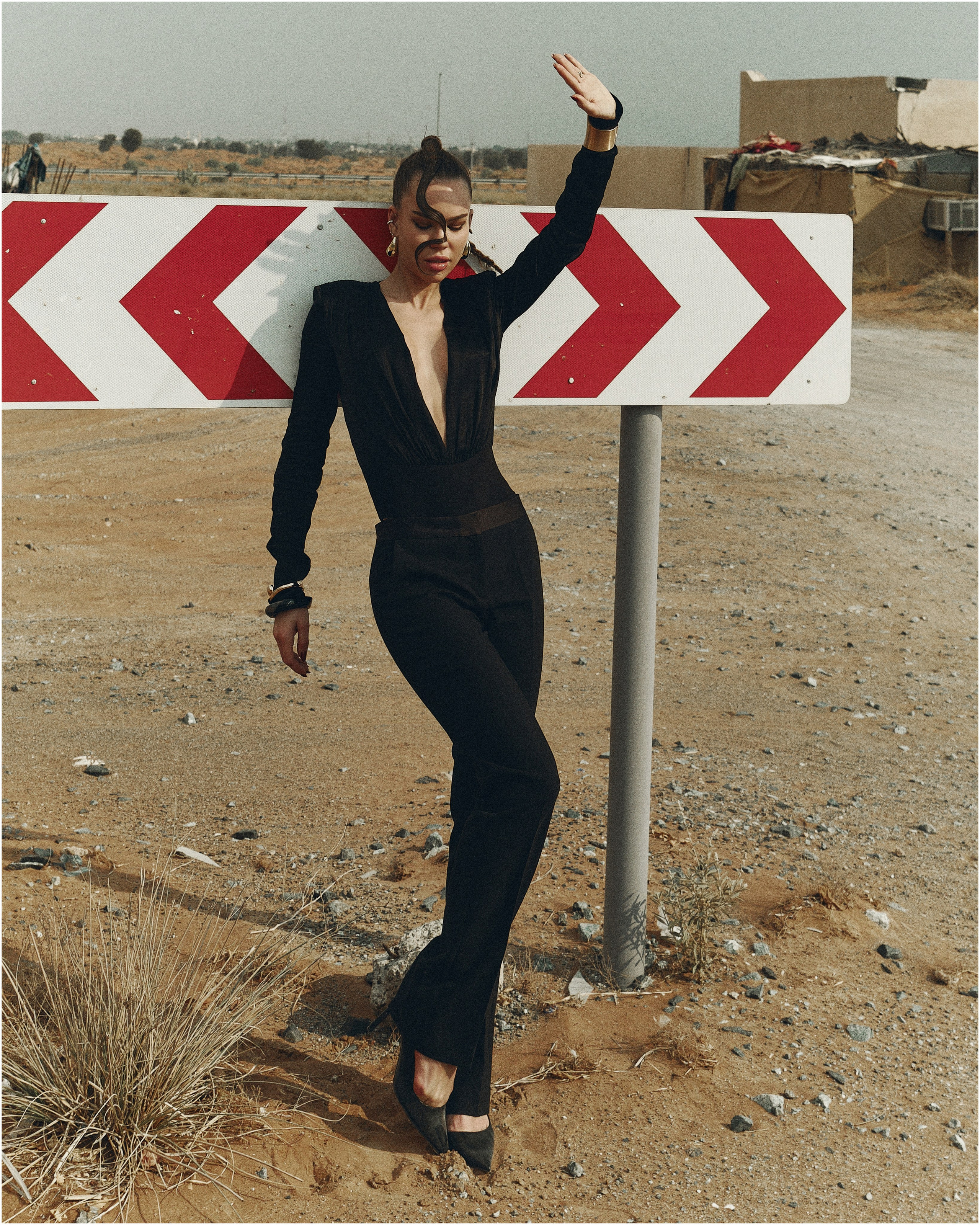 NASTYA WOLF. NOIZOMAX Художественный фотограф в Дубай