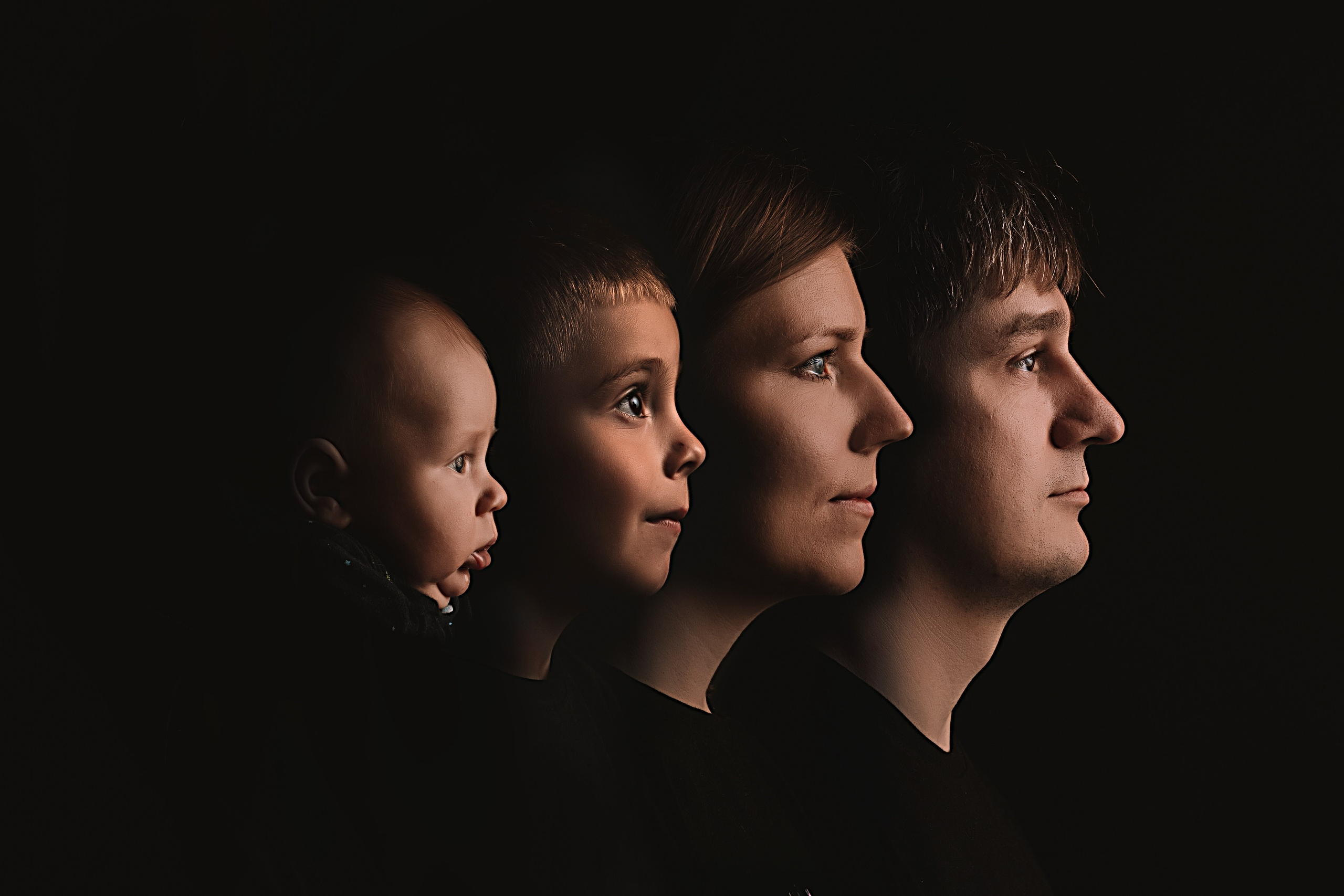 Профили. Семейный фотограф Тюмень, фотограф на роды Салмина Мария