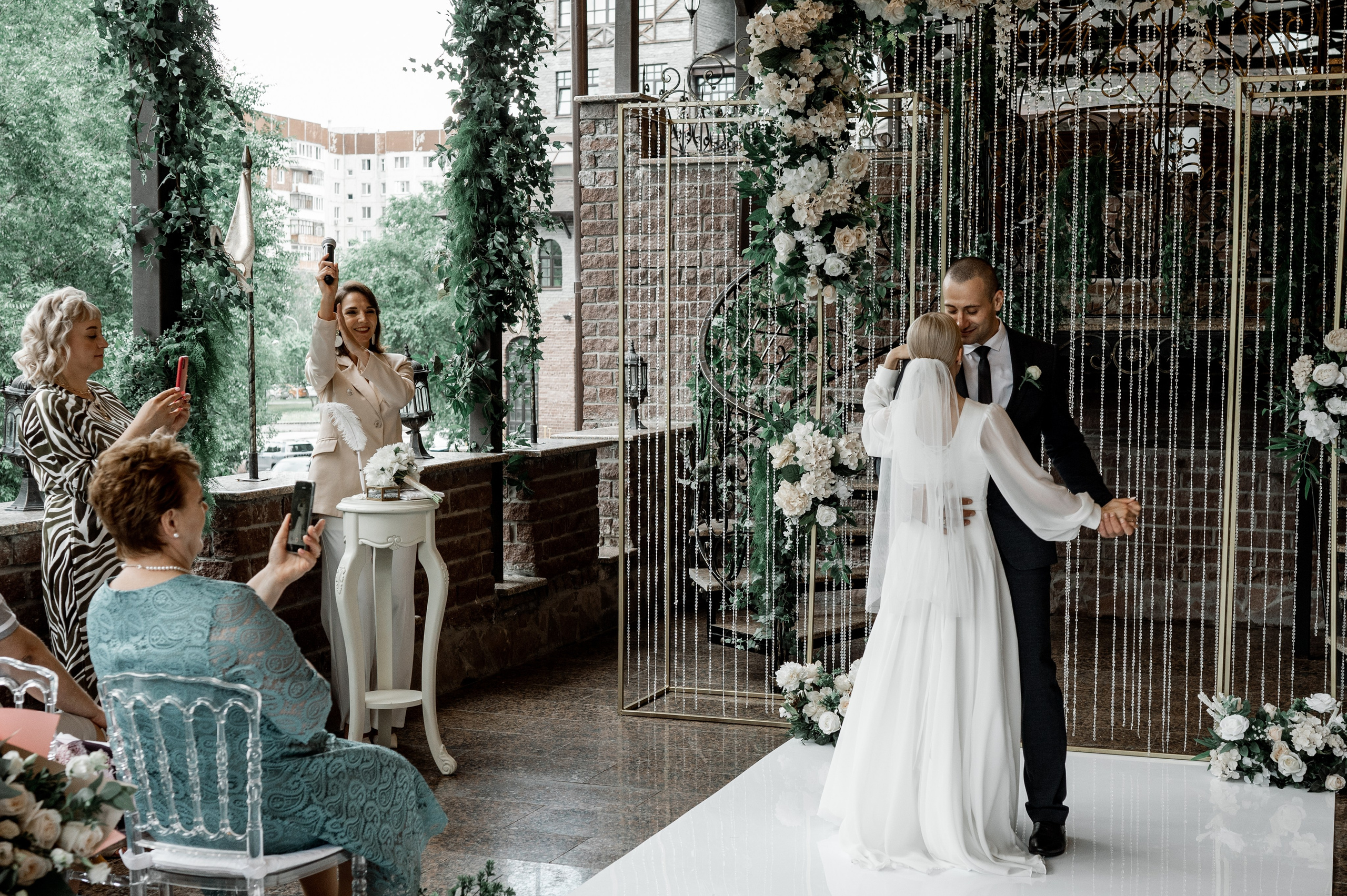 Ирина и Максим. Свадебный фотограф в Тюмени Анастасия Конева