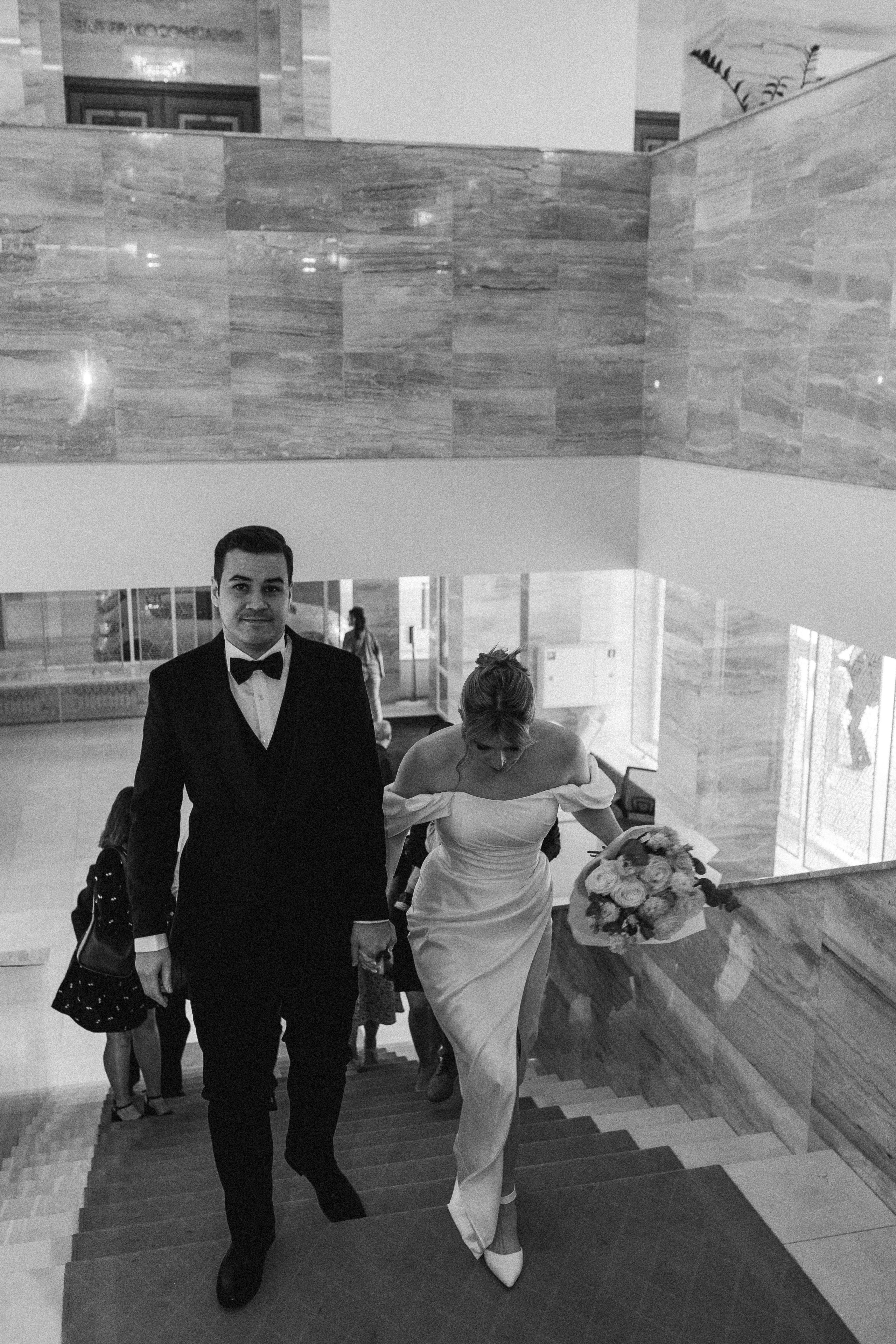 Свадебная фотопрогулка в Москве по центру. Свадебный фотограф в Москве Анна Полушина