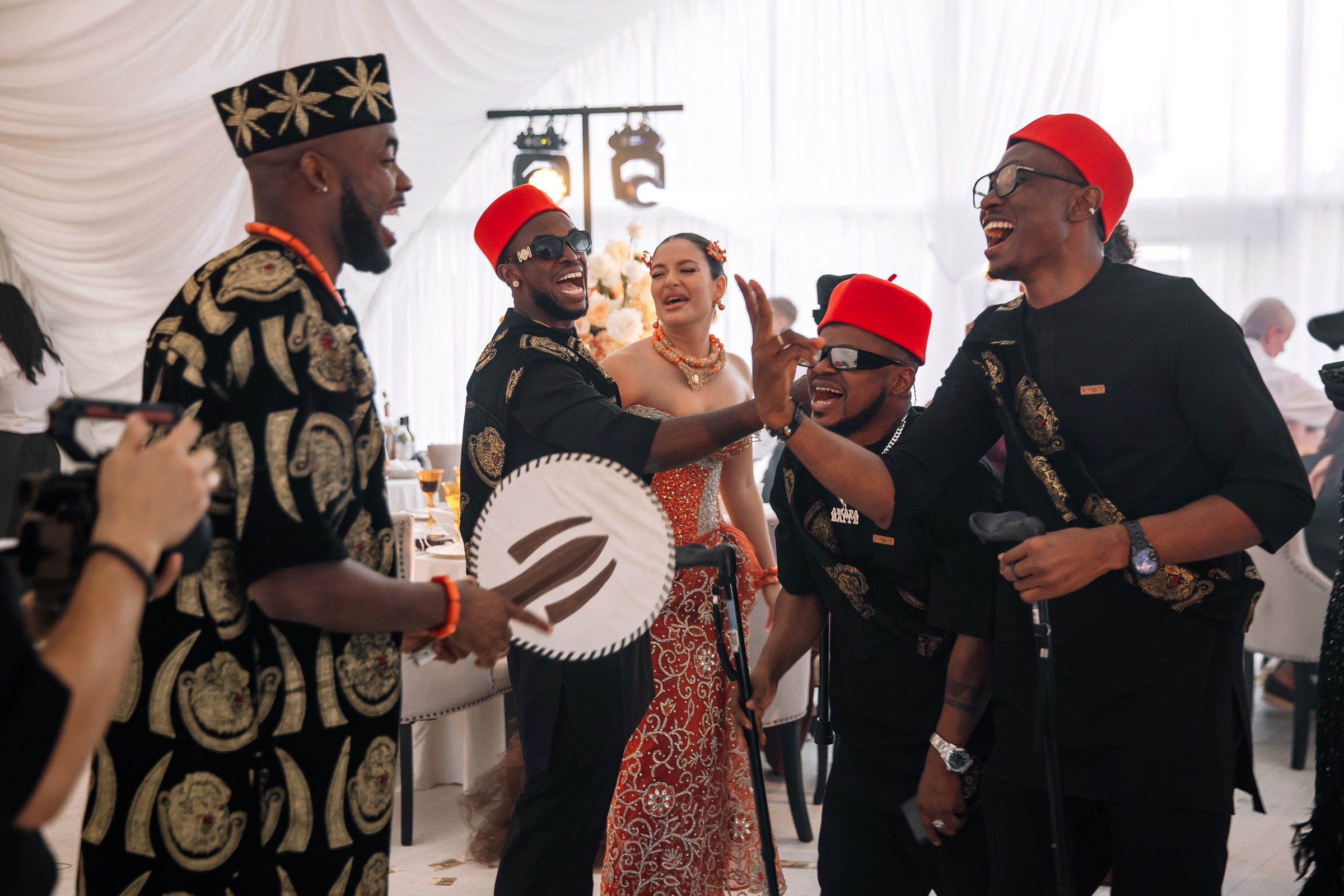 Эля Кинг. Любовь Чуляева — свадебный фотограф в Москве и Европе