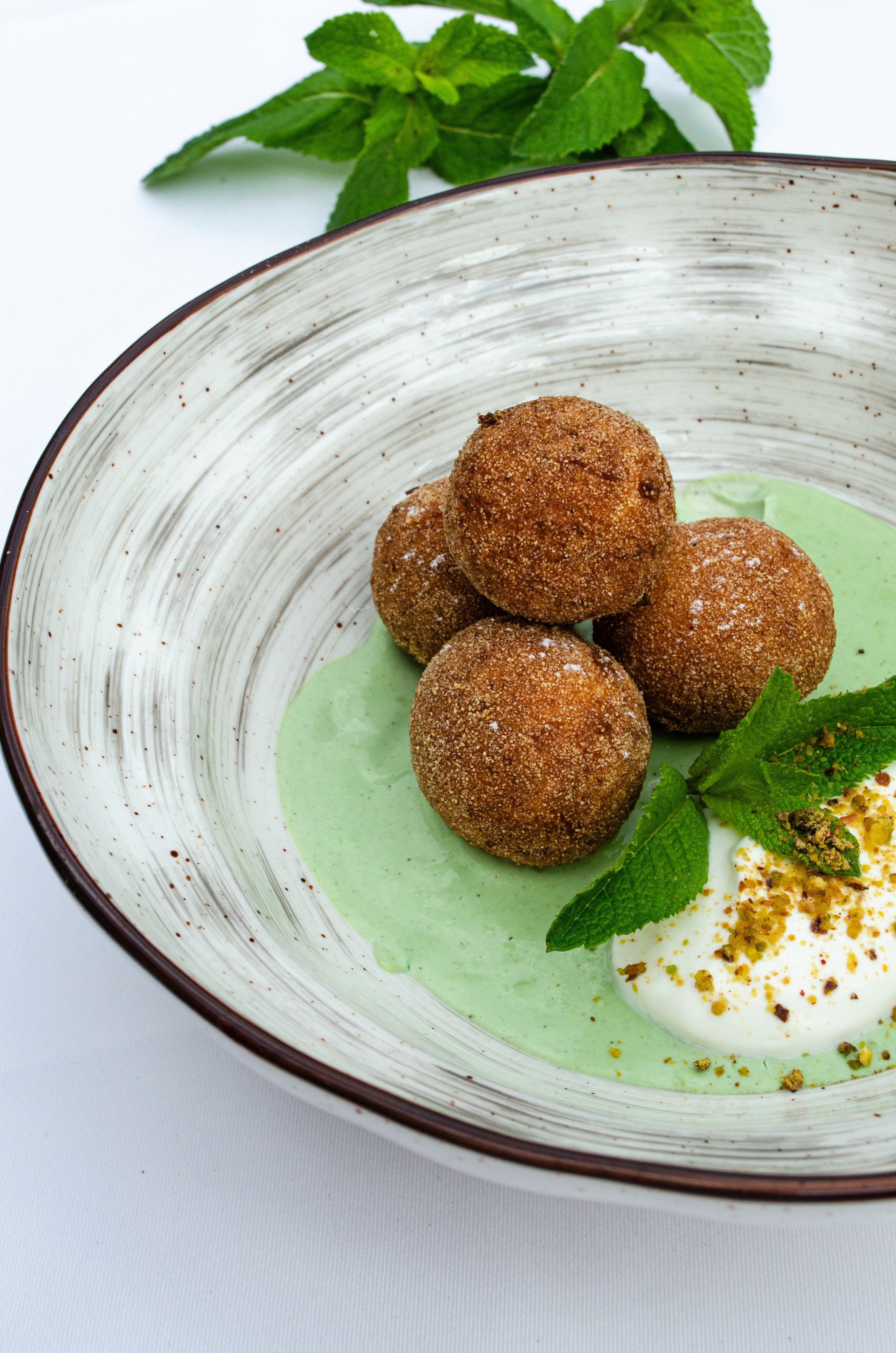 Роза Хутор Modys ресторан. Фотограф