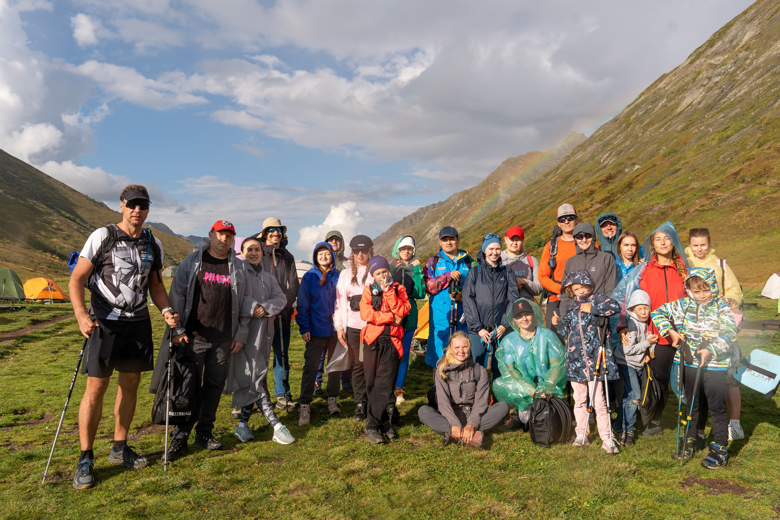 Поход для профсоюза курорта «Газпром Поляна» на Бзерпинский карниз. Репортажный фотограф в Красной Поляне и Сочи Павлюченко Екатерина