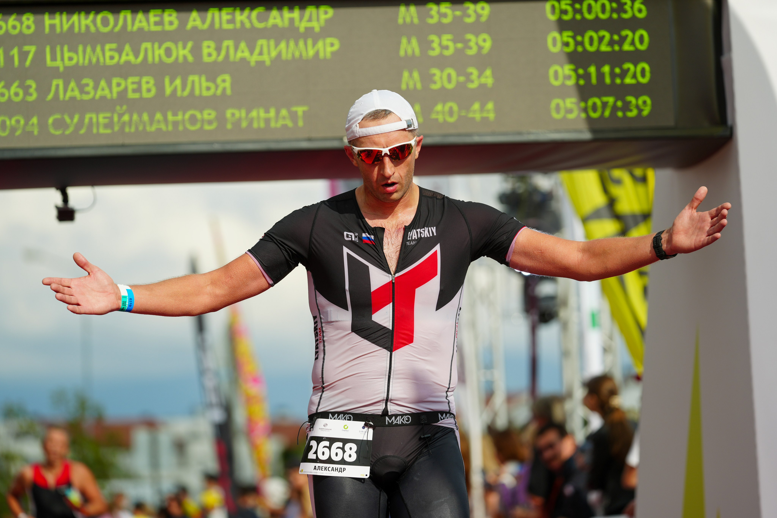 Фотоотчет партнерской интеграции для компании TELE2 на фестивале Ironstar. Репортажный фотограф в Красной Поляне и Сочи Павлюченко Екатерина