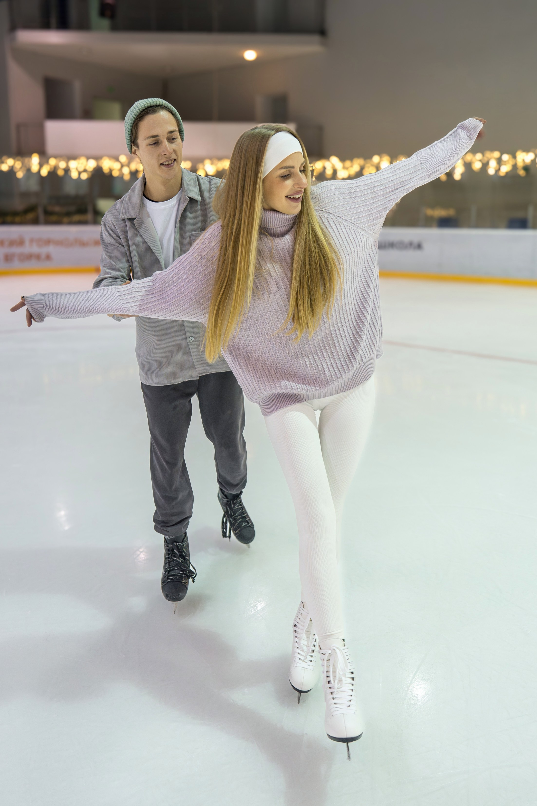 Контент съемка на катке для курорта Роза Хутор. Репортажный фотограф в Красной Поляне и Сочи Павлюченко Екатерина