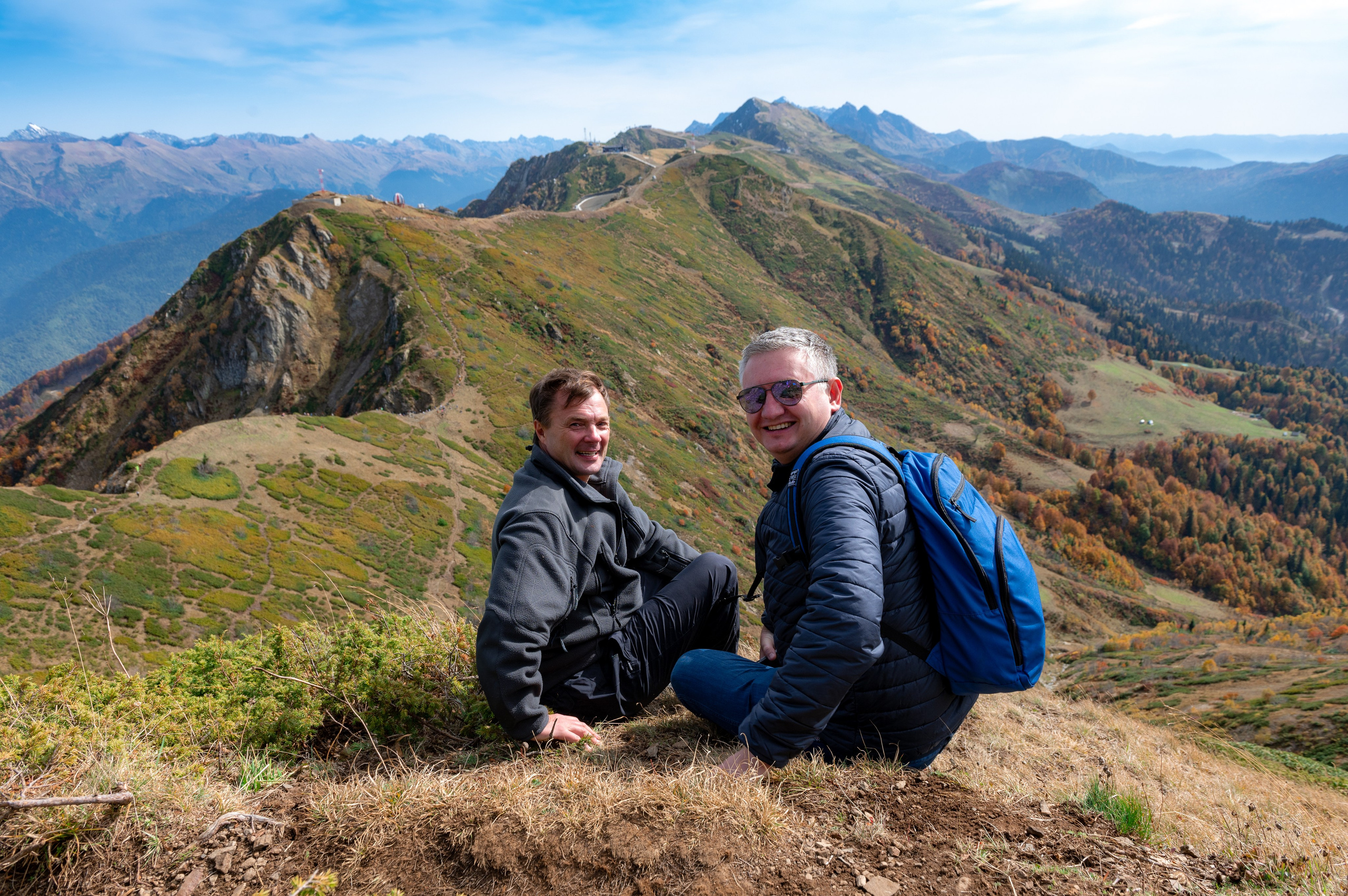 Хайкинг по трем курортам Красной Поляны 2022. Репортажный фотограф в Красной Поляне и Сочи Павлюченко Екатерина