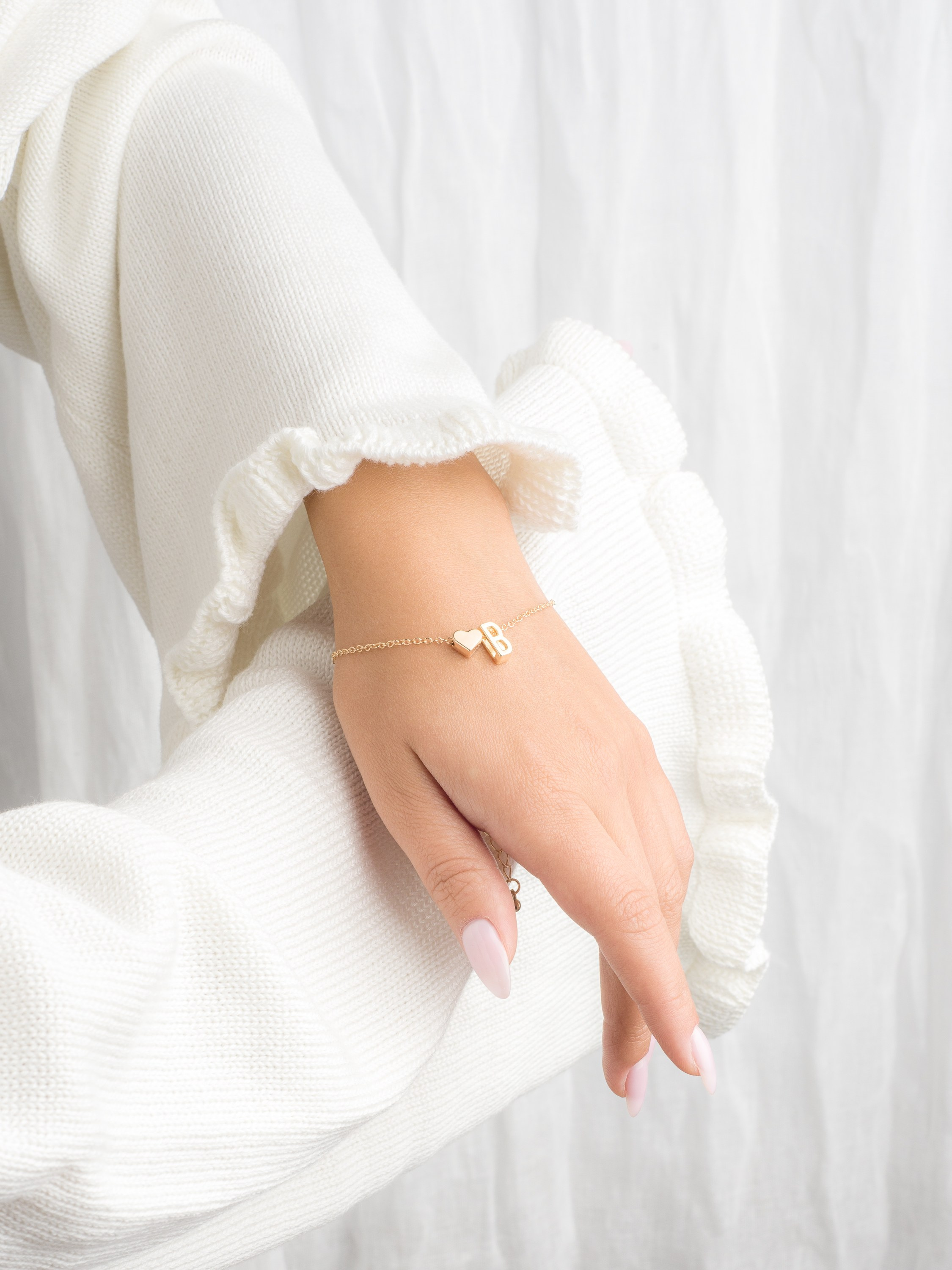 Рекламная и контент съемка. Предметный фотограф в Петрозаводске Дибров Николай