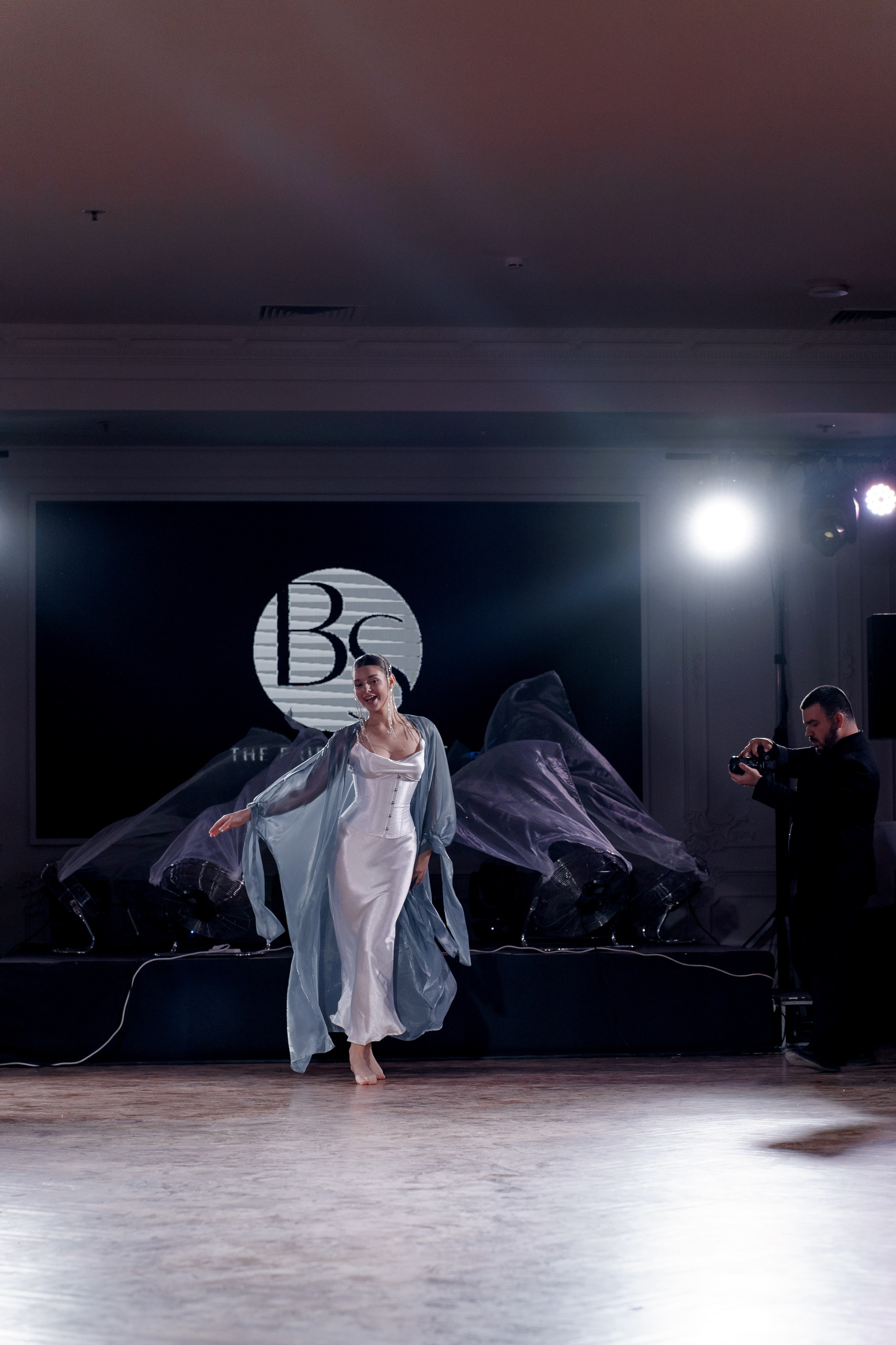 Выставка свадебных специалистов «Свадьба на 1000%». Свадебный фотограф в Санкт-Петербурге