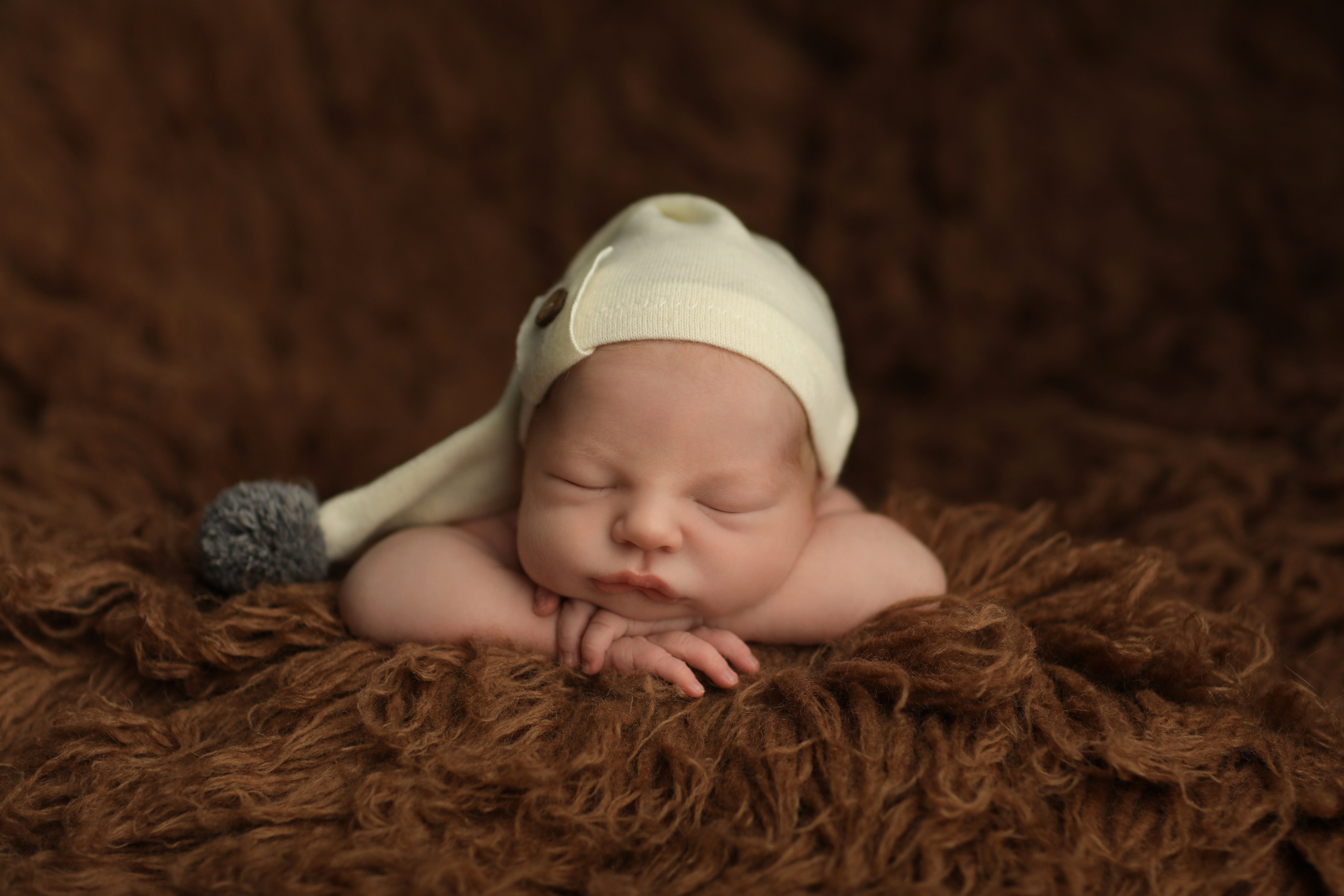 PH @anna_molodykh_newborn.almaty. Retoucher Aleksmokh