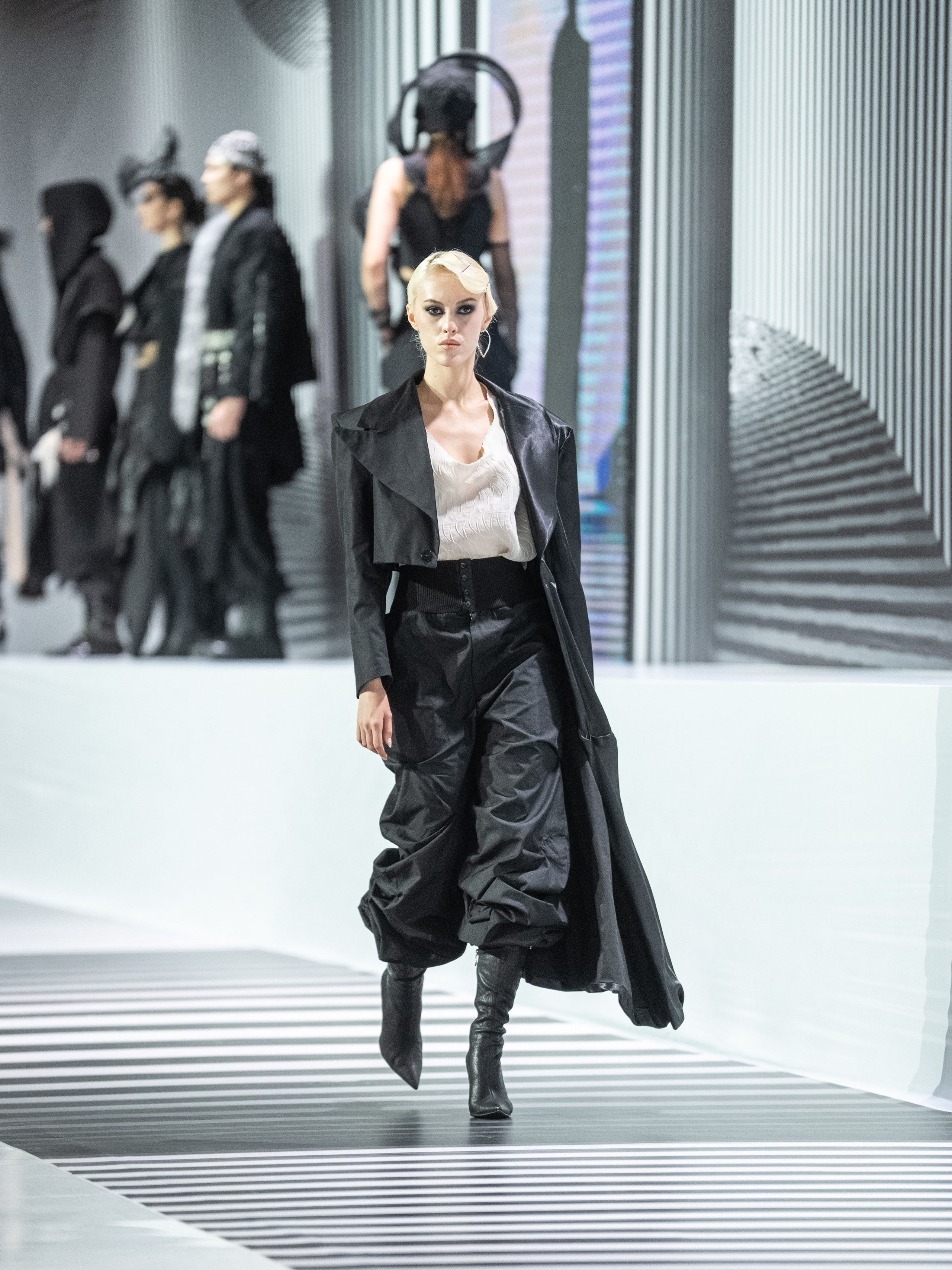 New Generation-OPEN WAY. Сайт Алматинского НЮ АРТ, будуар и фэшн фотографа Дениса Карпенко