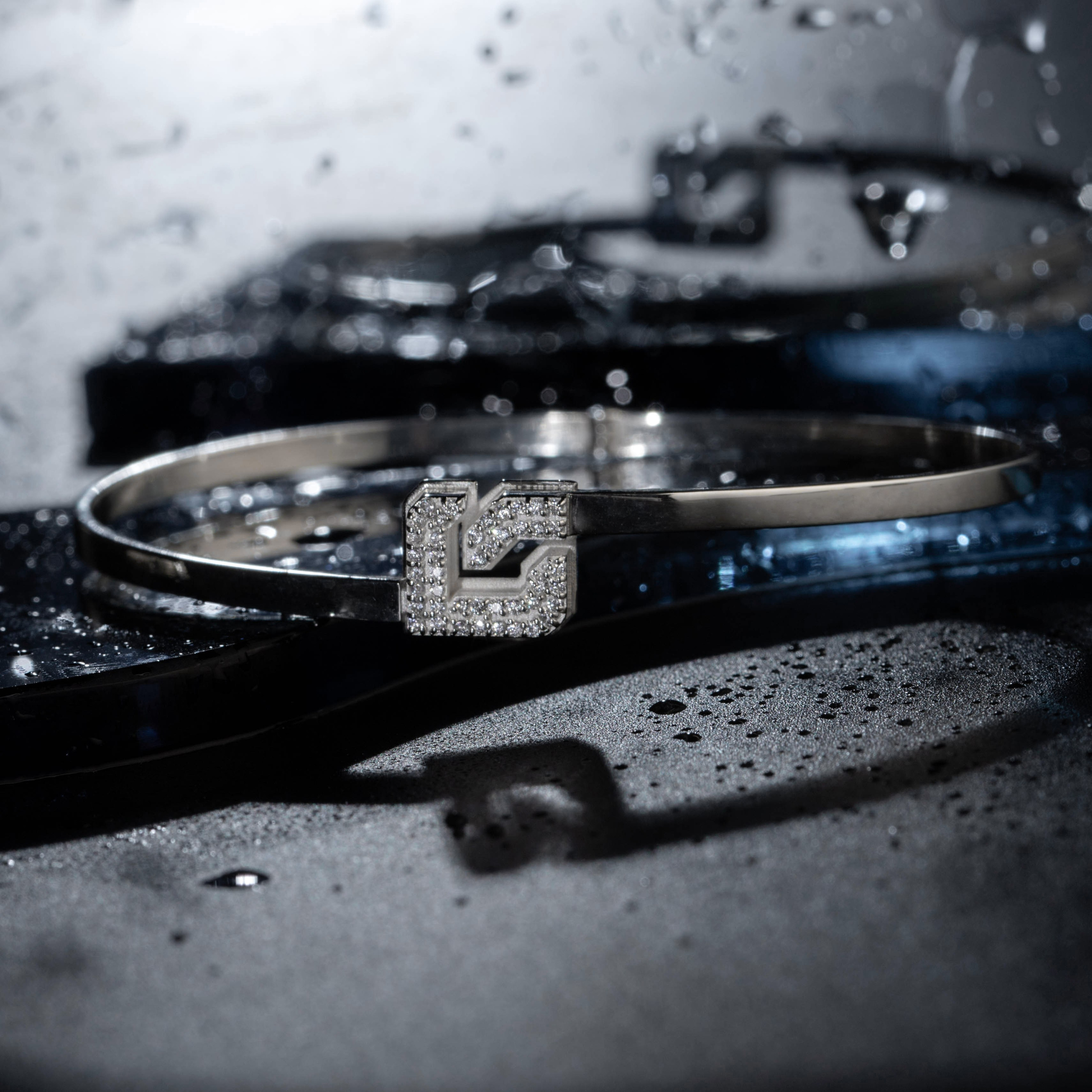 Ювелирные украшения. Предметный фотограф в Крыму Ольга Шестакова