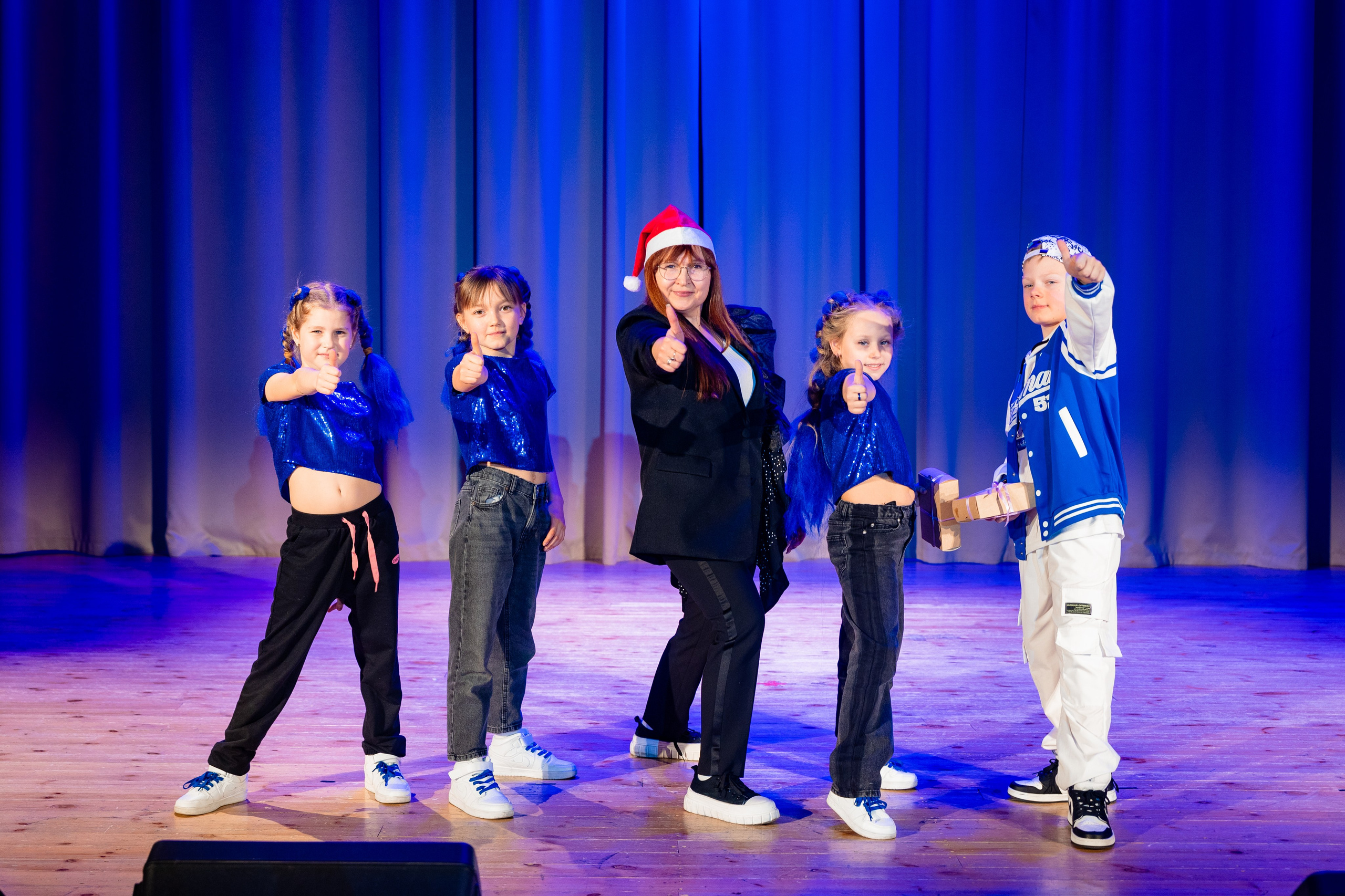 Концерт ДК Буривестник. Фотограф Никита Комаров