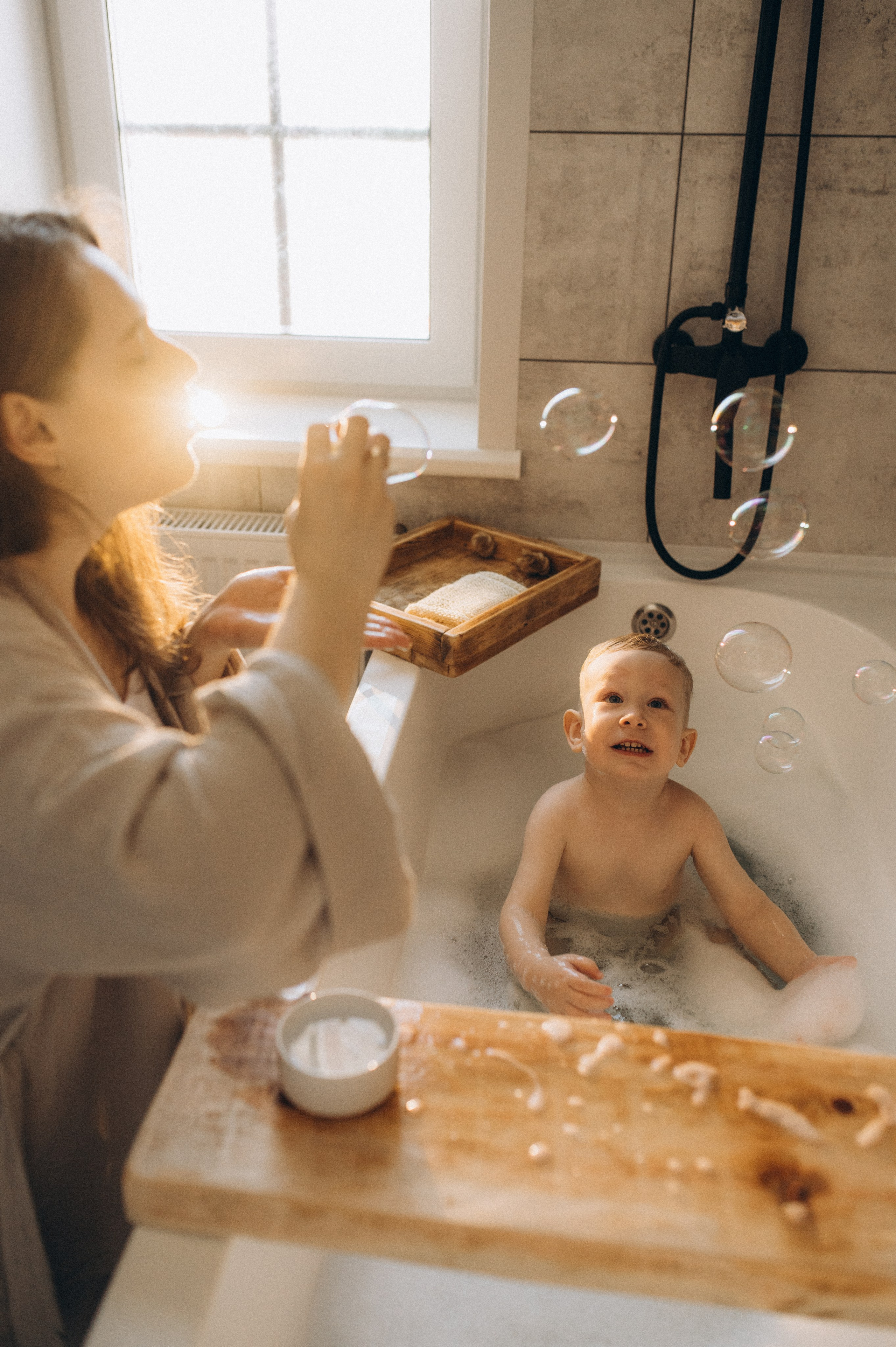 Съемка купания ребенка. Семейный фотограф в Новосибирске Женя Индрикова