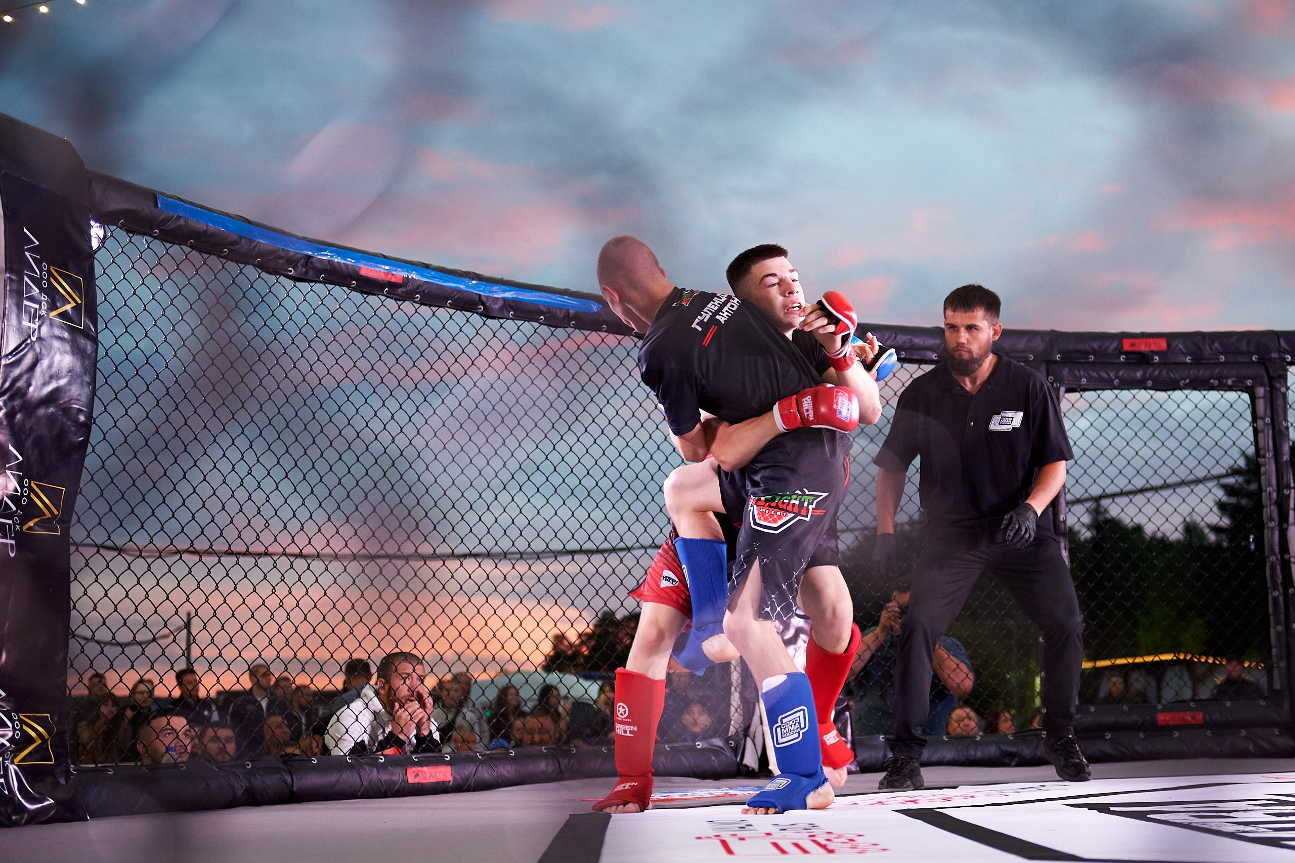 ММА. Битва на Иже-4. Спортивный репортажный фотограф в Ижевске Сергей Мерзляков