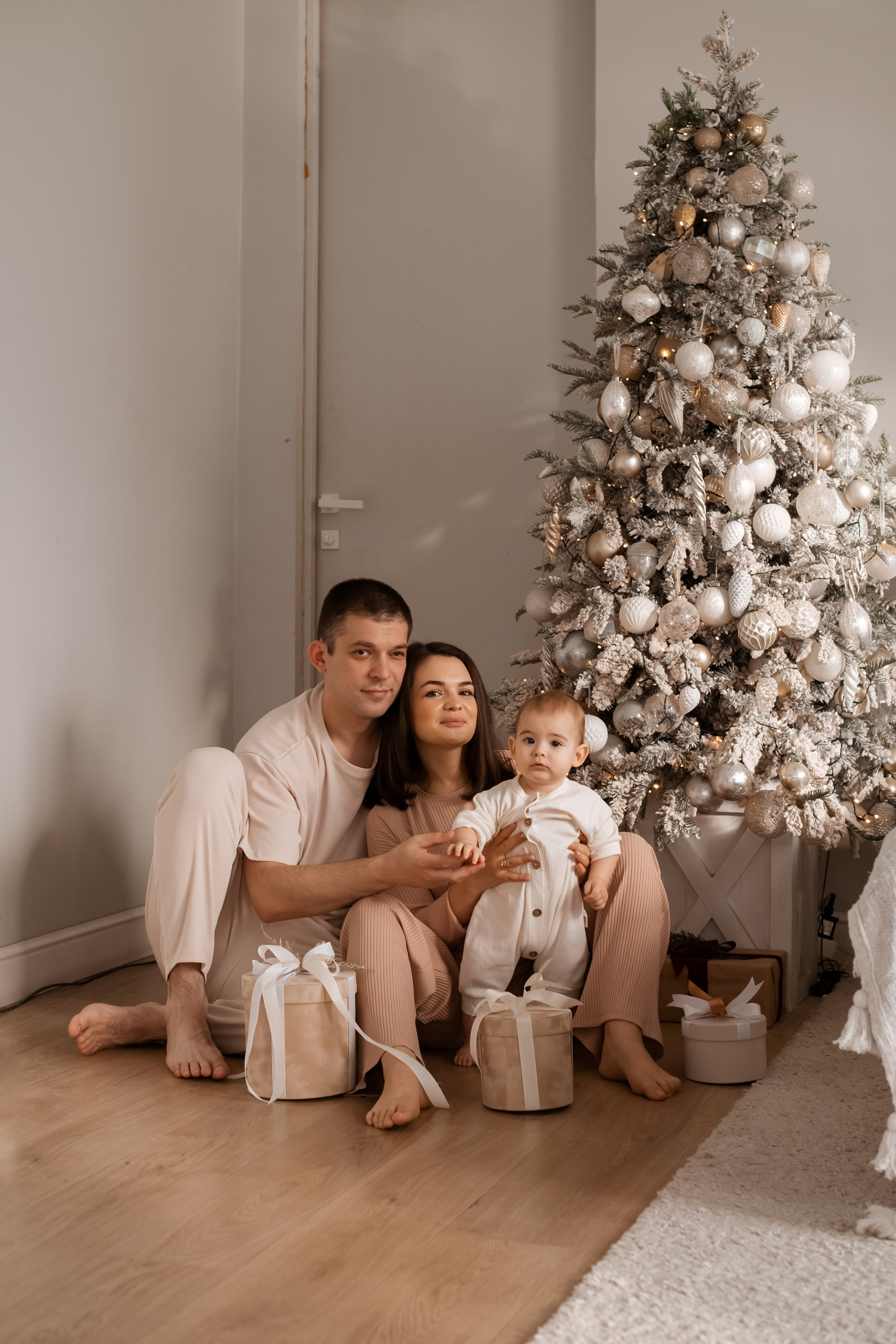 Семейная новогодняя фотосессия. Семейный и детский фотограф в Мелитополе /Наталья Зацеркляная