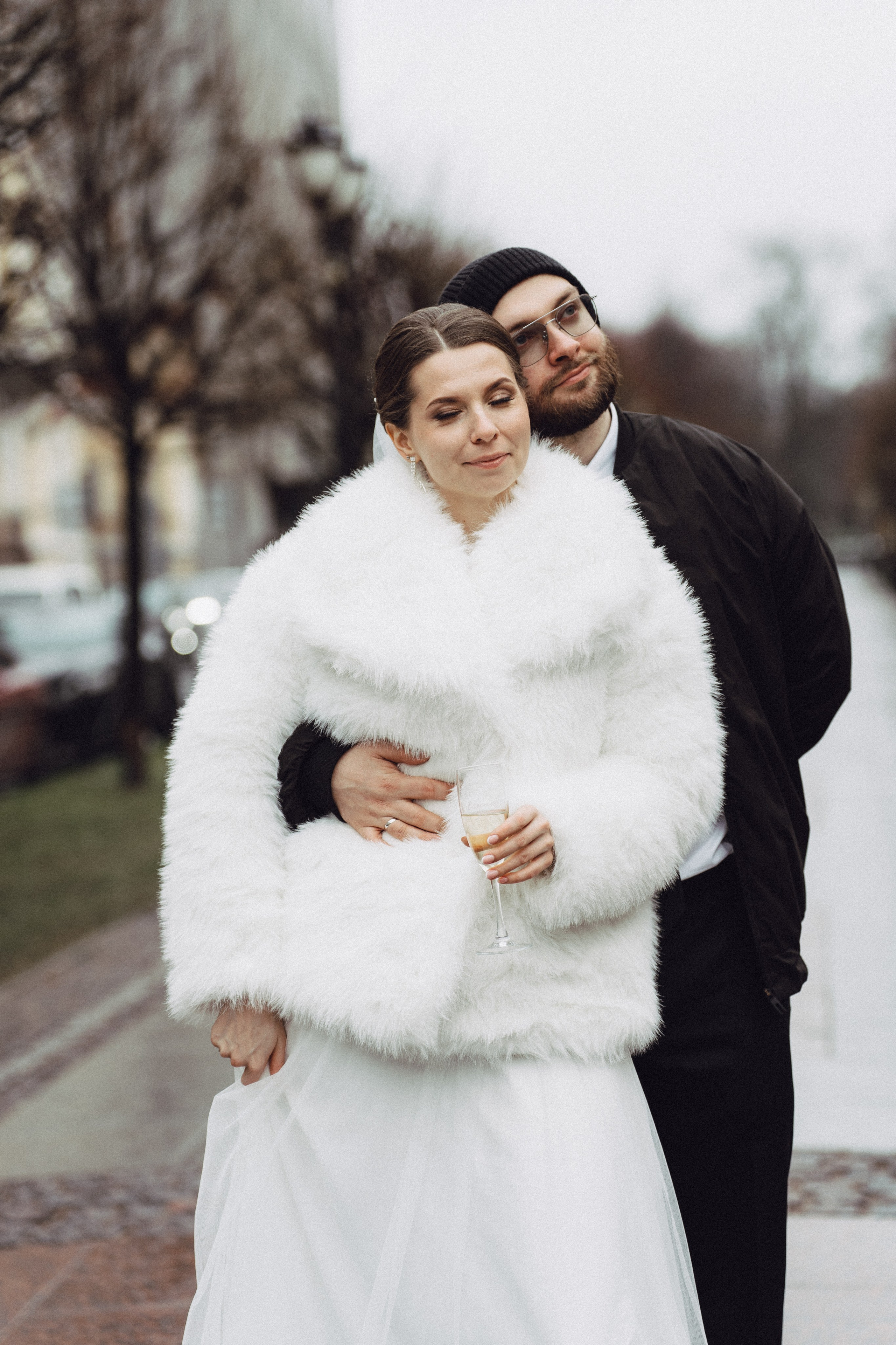 СВАДЕБНАЯ СЬЕМКА ВО ВТОРОМ ДВОРЦЕ (ДЕКАБРЬ) ТАКЖЕ СЬЕМКА В СТУДИИ НА ЧЕРНЫШЕВСКОЙ. Профессиональный фотограф, Санкт-Петербург — Виктория Богомолова