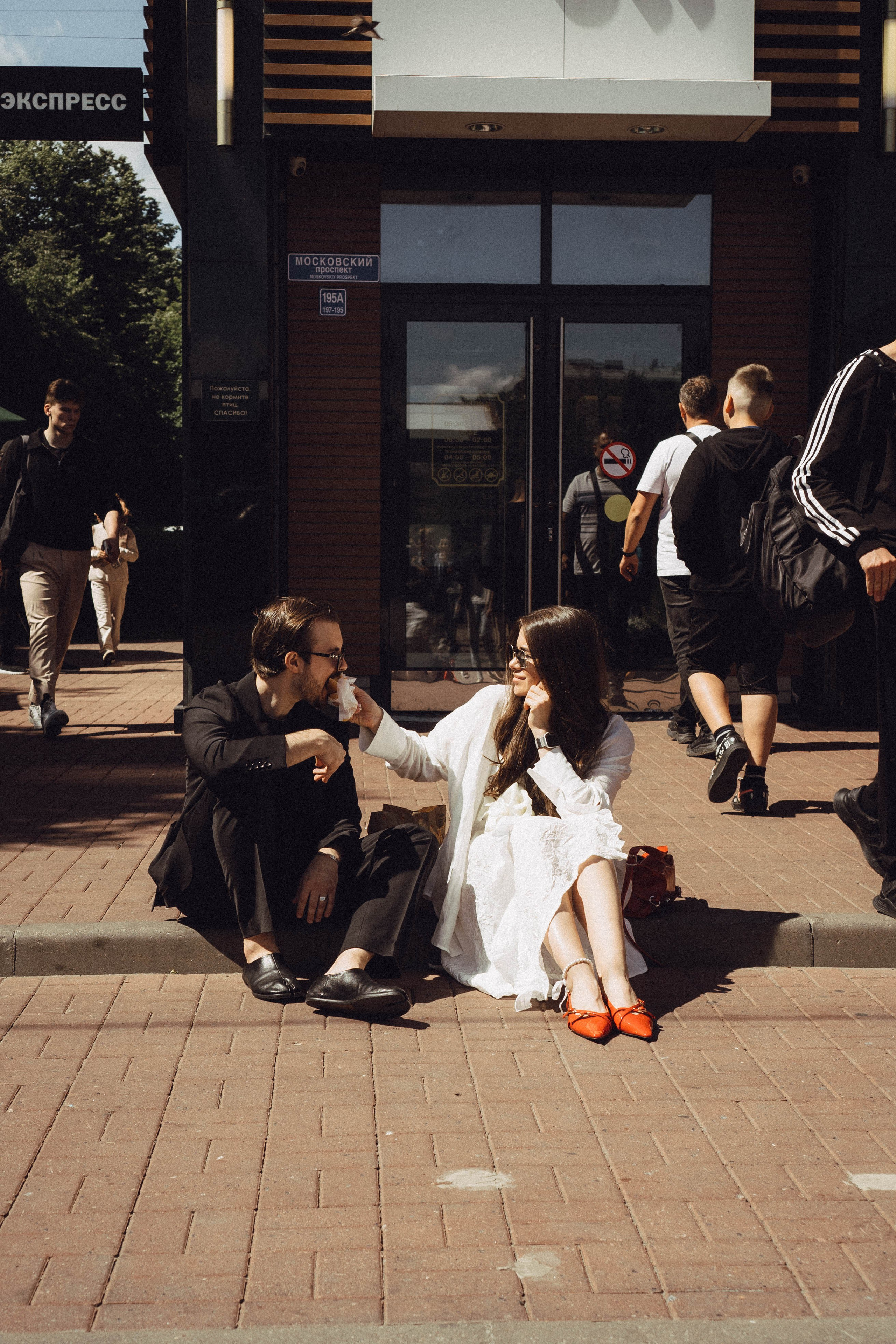 СВАДЕБНАЯ СЬЕМКА В ПАРКЕ ПОБЕДЫ И ПРОГУЛКА ПО МОСКОВСКОМУ ПРОСПЕКТУ. Профессиональный фотограф, Санкт-Петербург — Виктория Богомолова