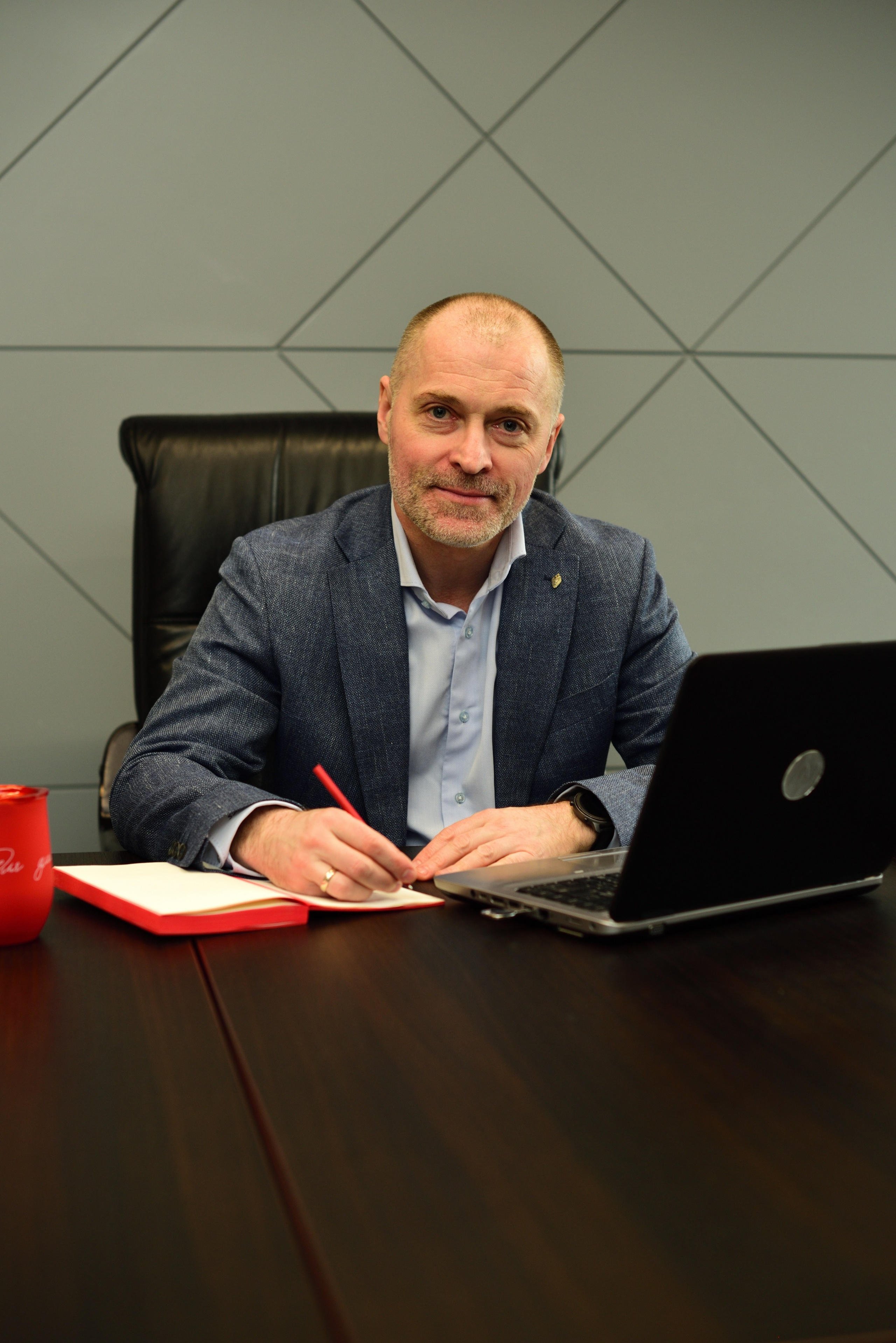 Портрет бизнесмена. Ваш персональный фотограф в Москве ЮША