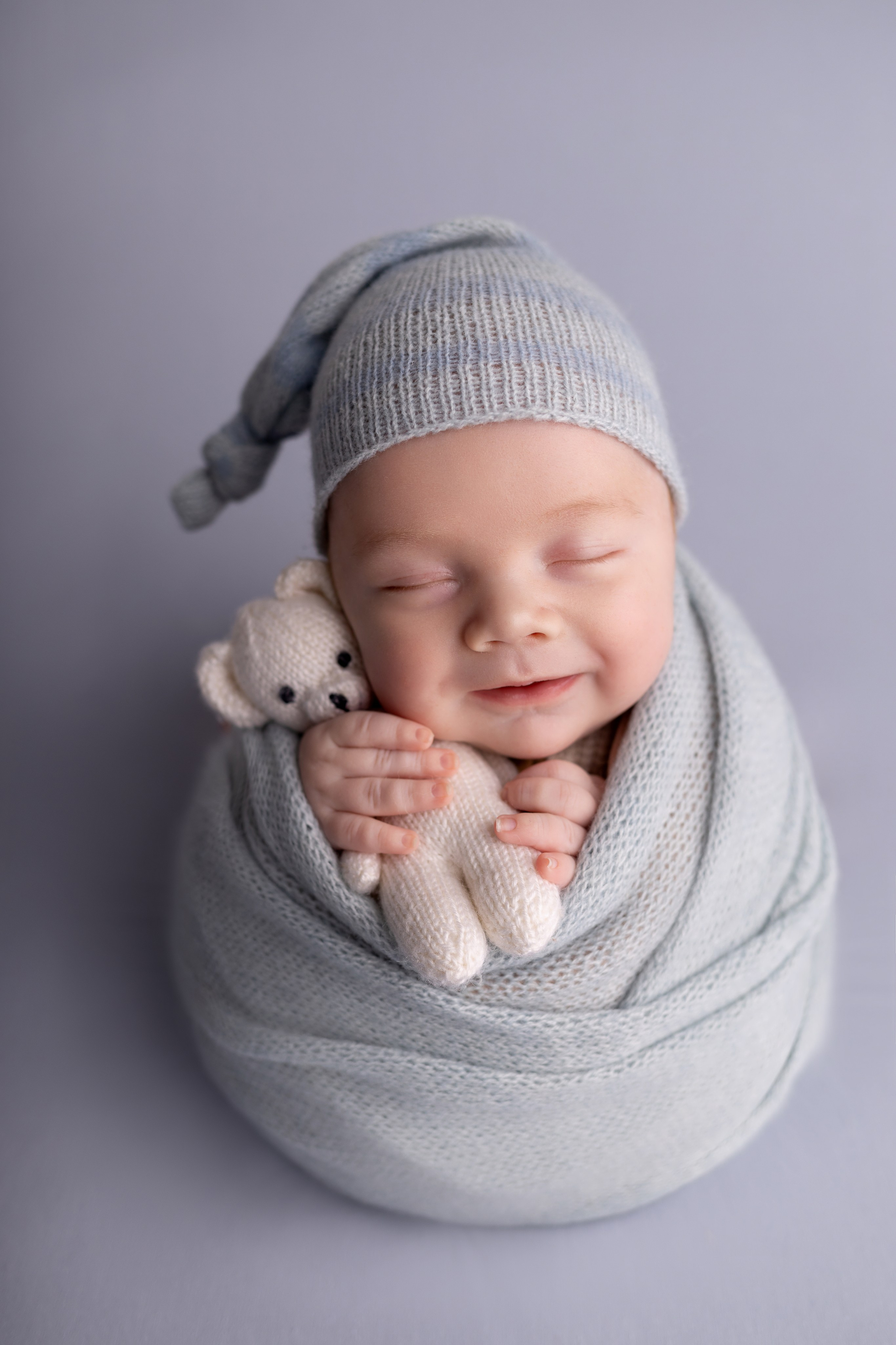 Классическая фотосессия малыша. Фотограф новорожденных малышей в Омске и Омской области Эльвира Камаева