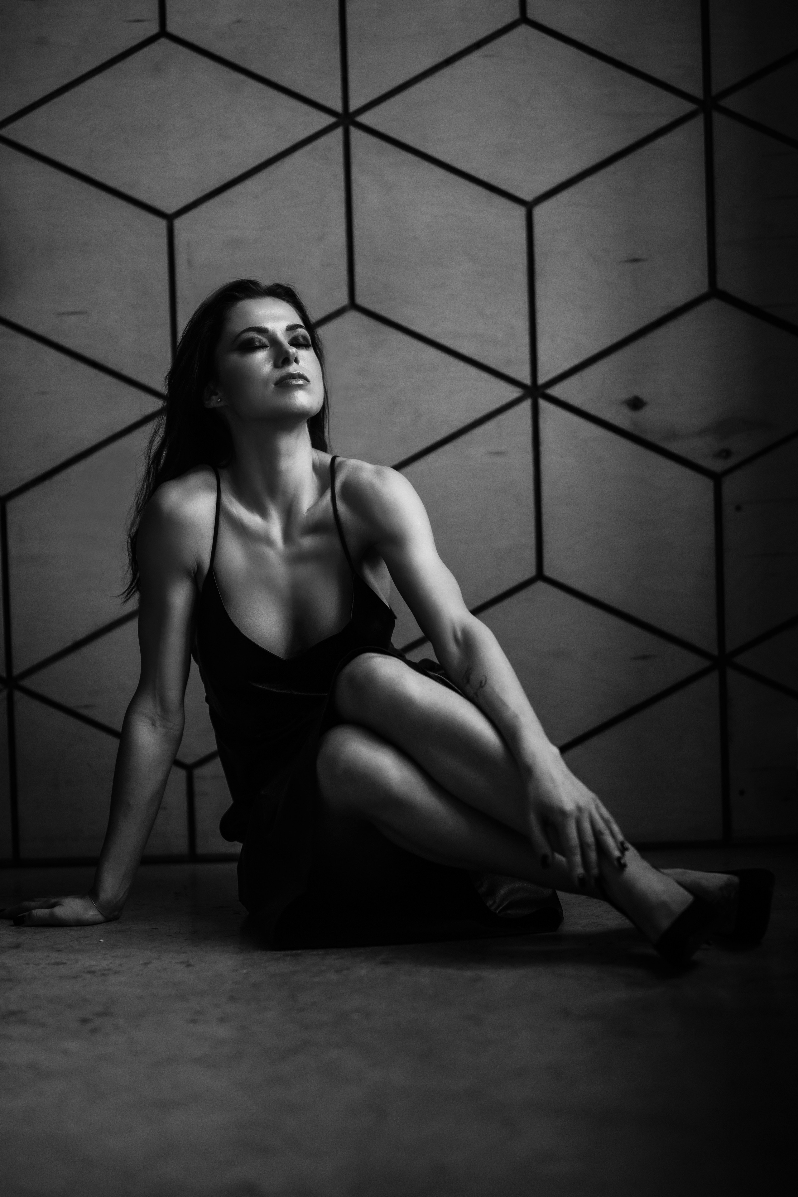 Женское. ЧБ Фотограф Ольга Лесли