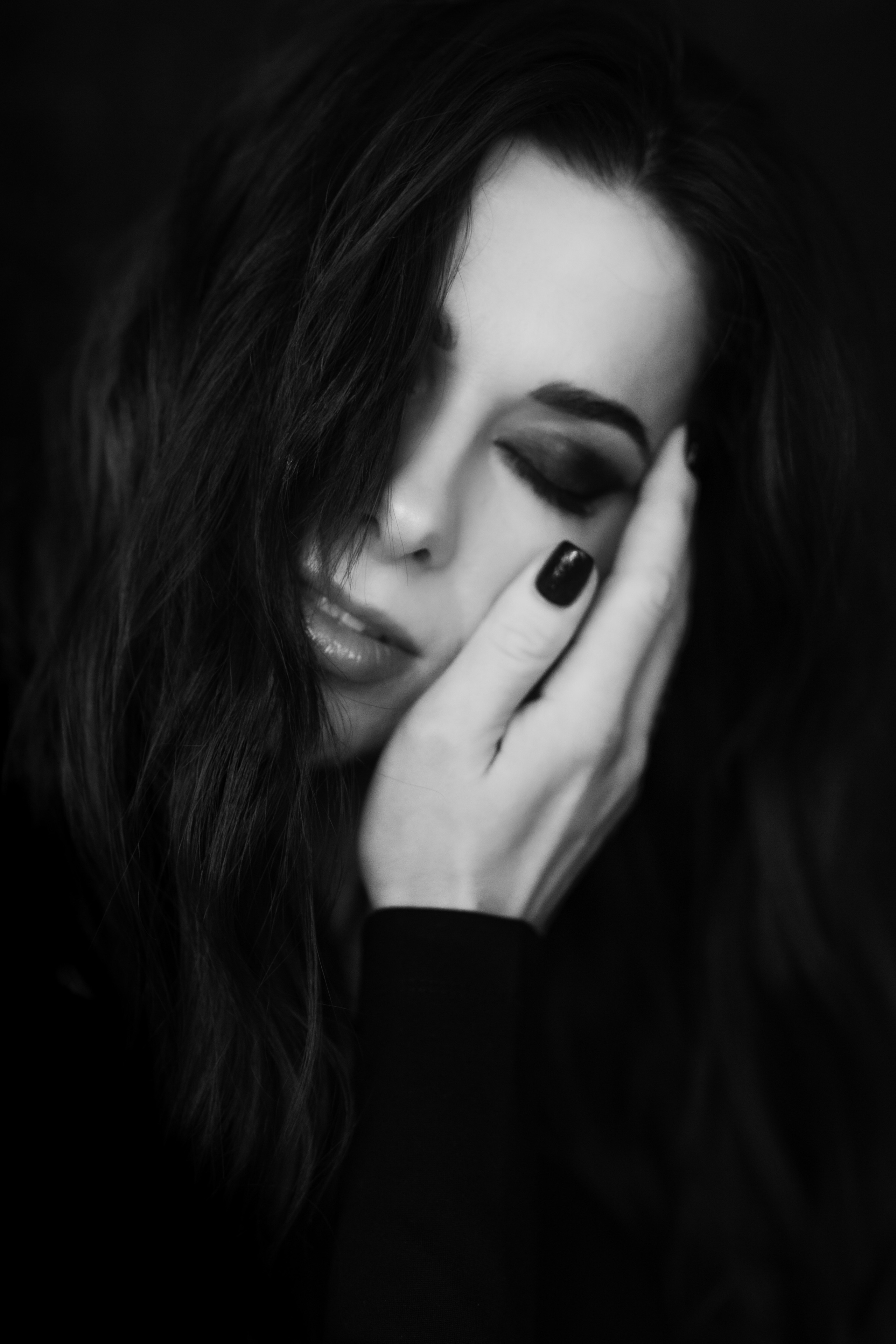 Женское. ЧБ Фотограф Ольга Лесли