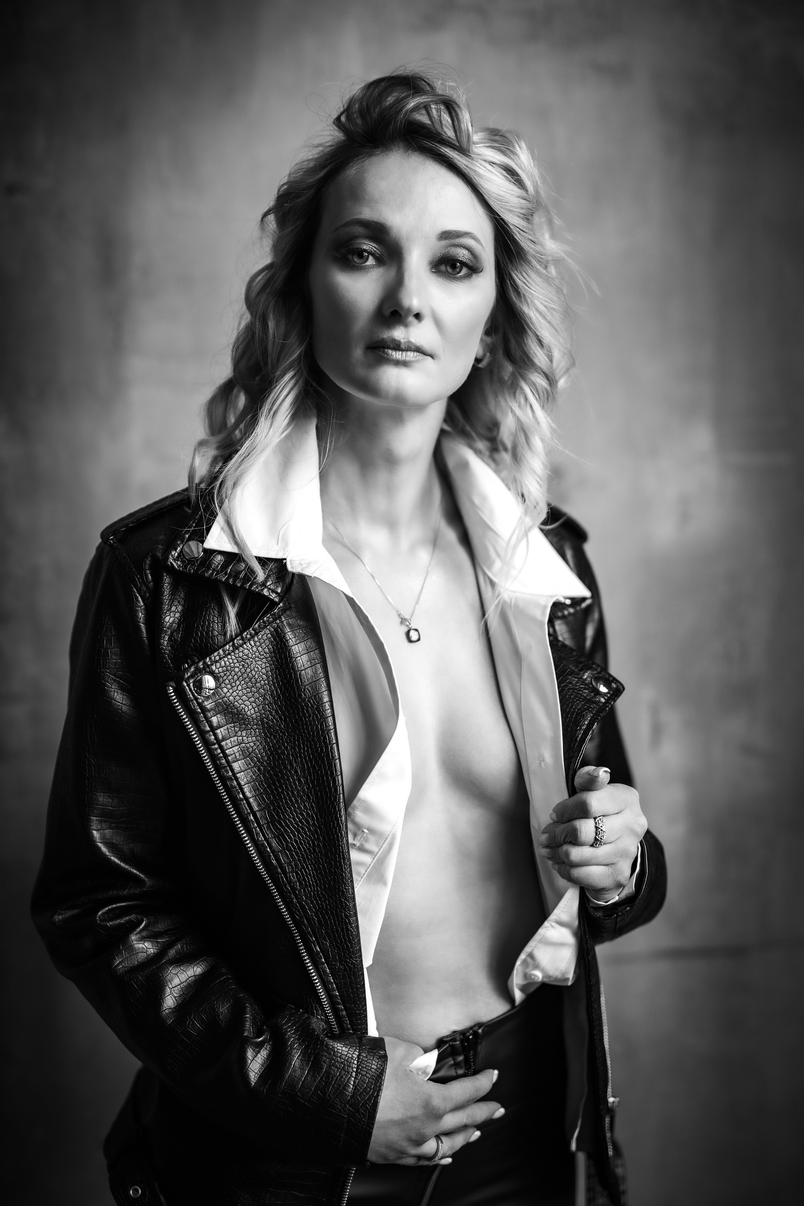 ЧБ Фотограф Ольга Лесли