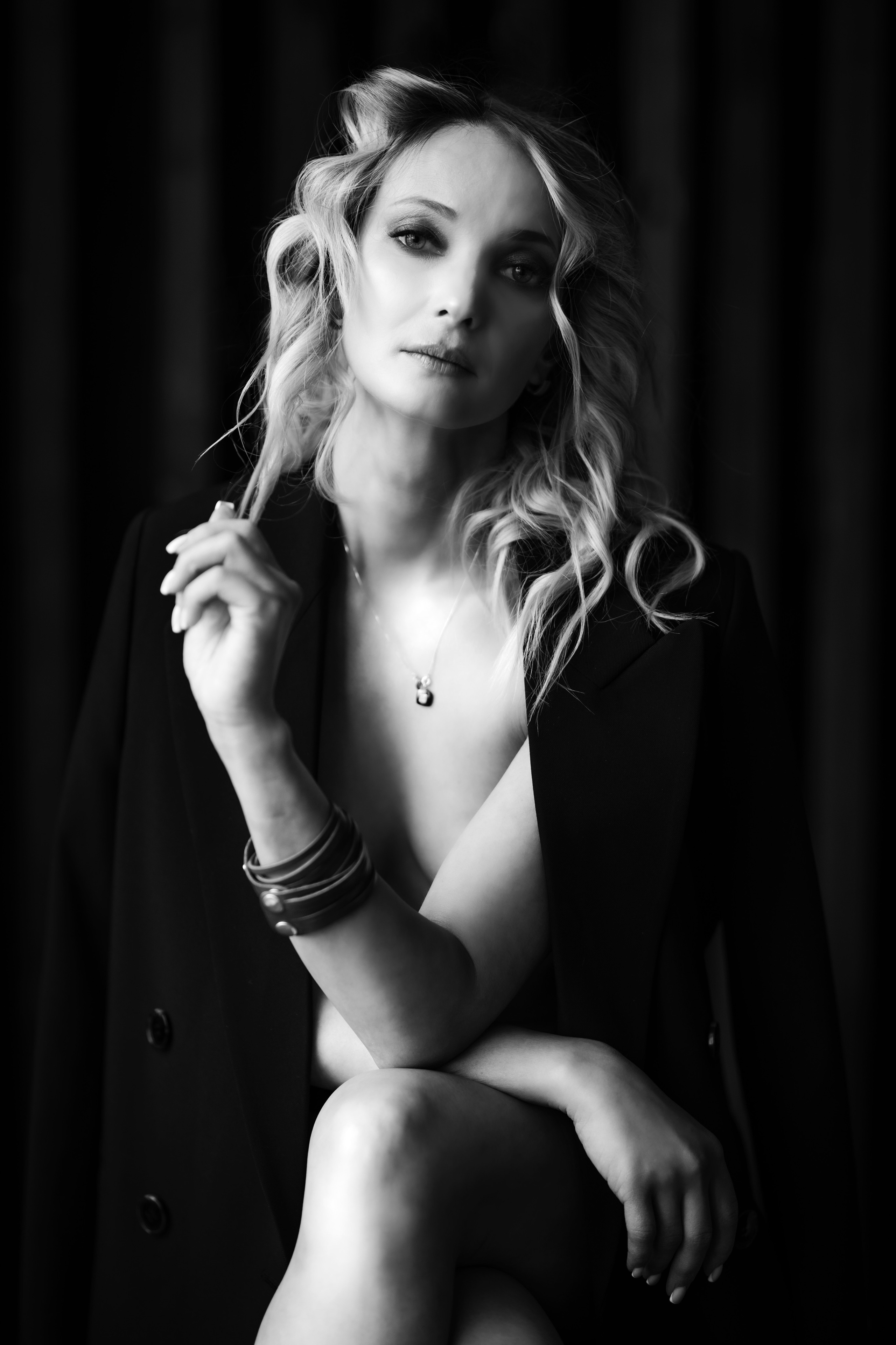 Женское. ЧБ Фотограф Ольга Лесли