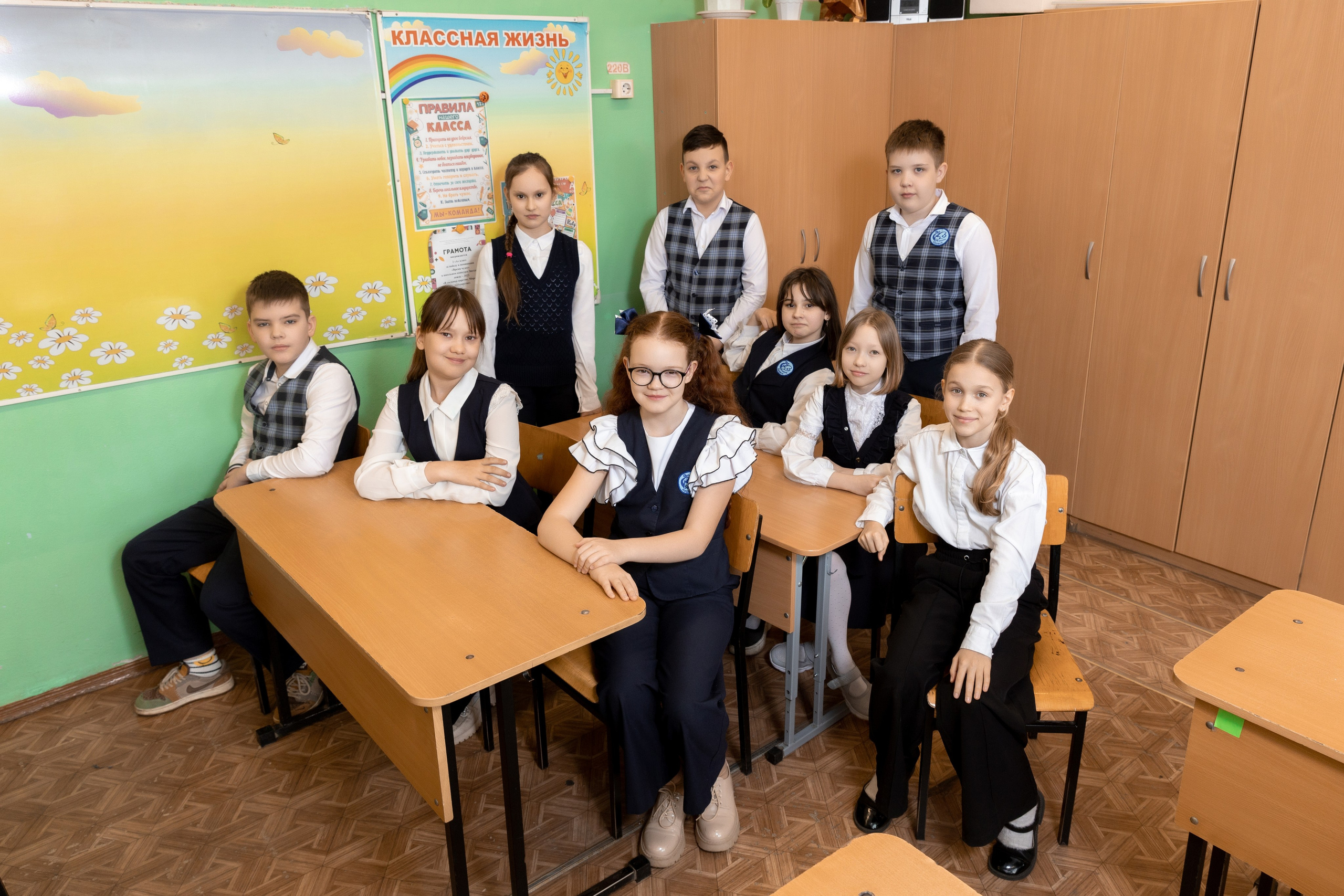 Школа 54 4А кл (2023-24) 2 часовая фотосессия в школе. Свадебный и Семейный фотограф г. Ижевск Гульназ Солдатова. Гульназ фото