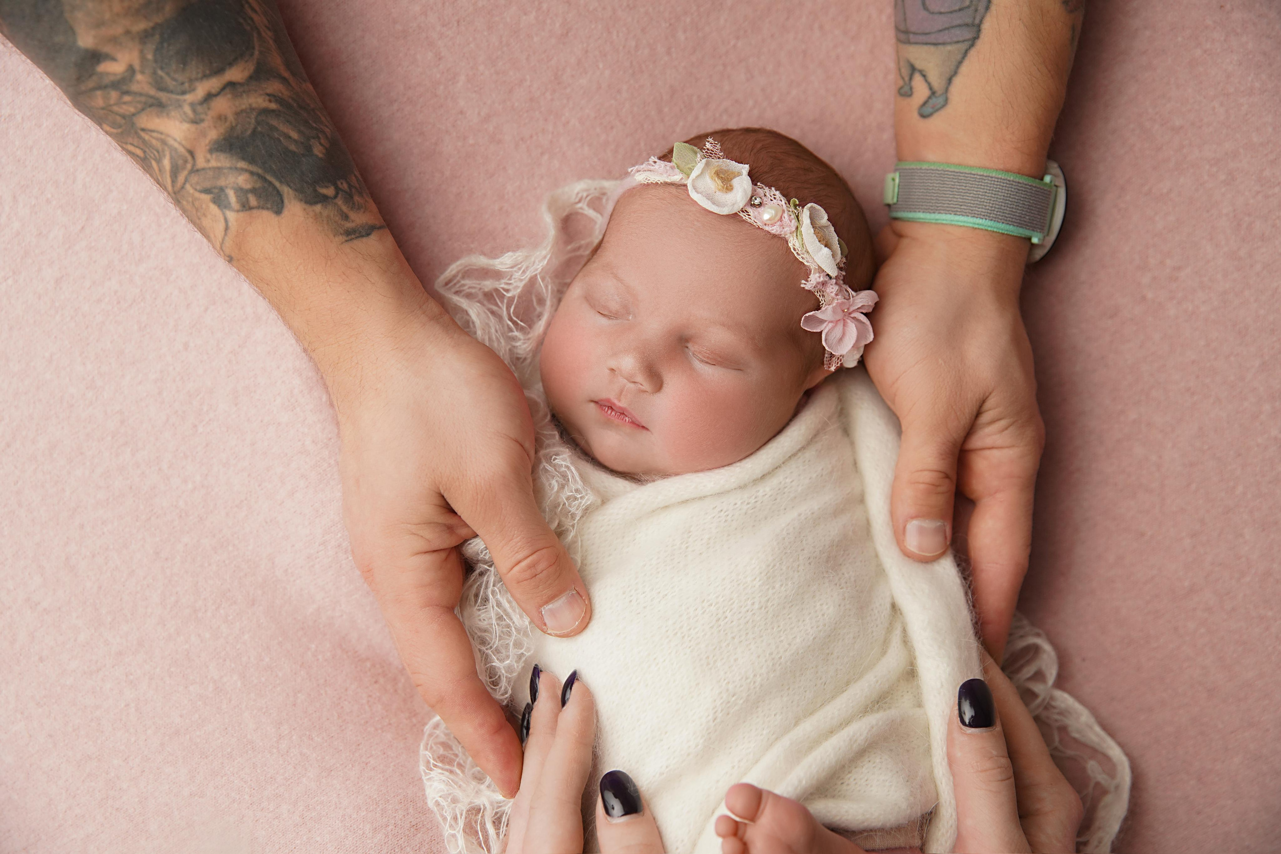 Девочки. Фотограф новорожденных. Семейный и детский фотограф в городе Сургуте